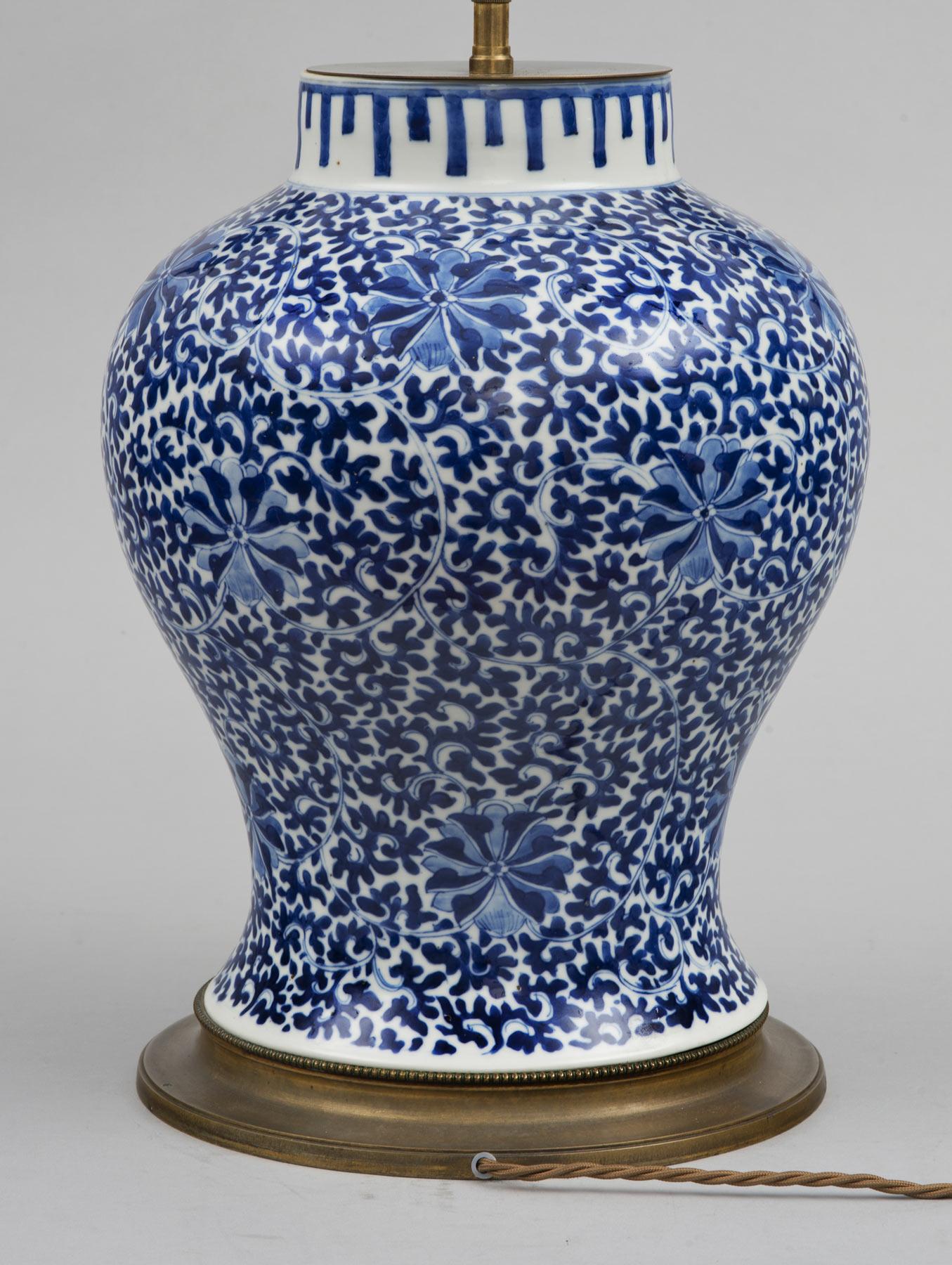 blue and white vase lamp
