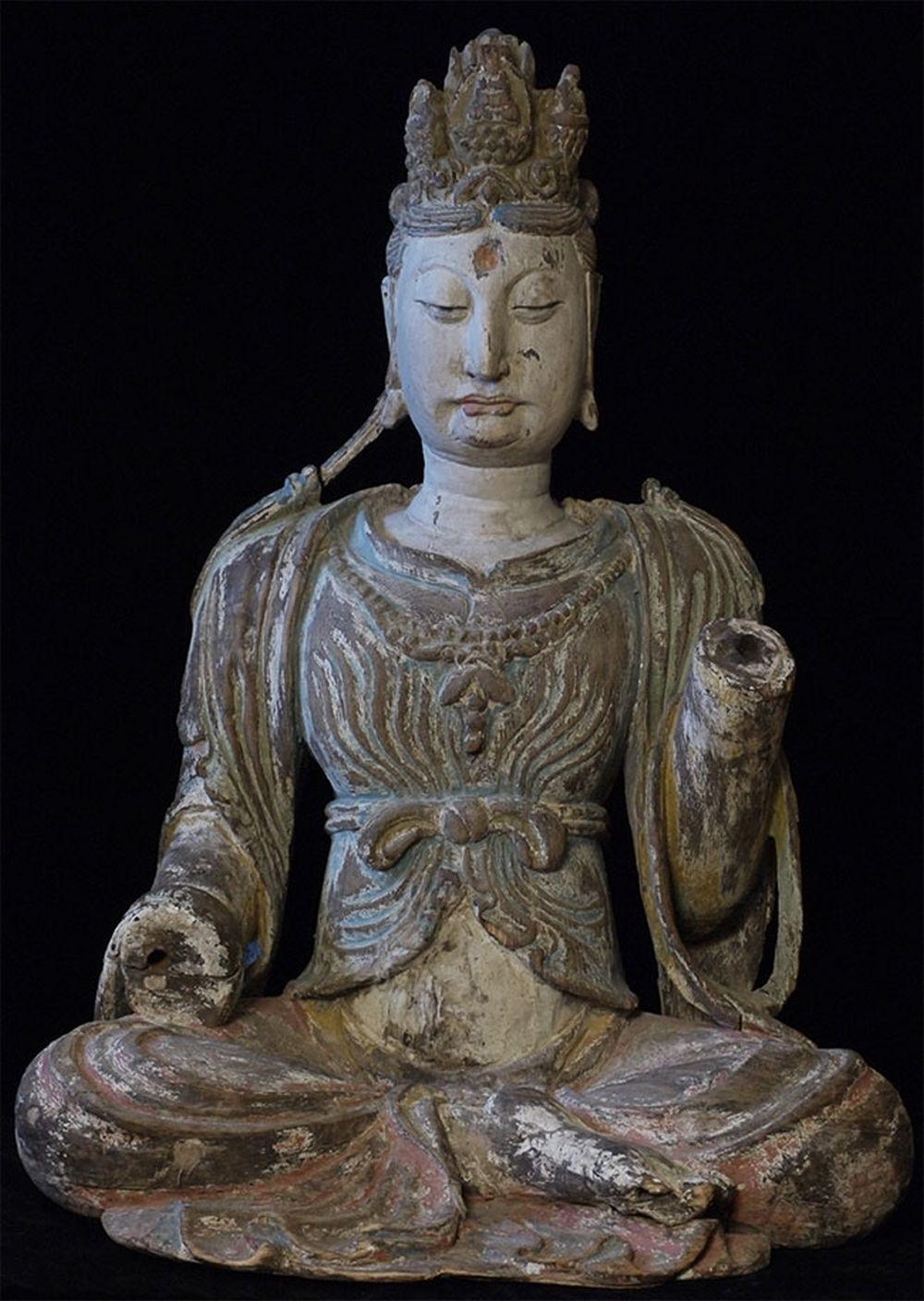 Korean Ming-style Sculpture of Chinese Bodhisattva Guanyin, circa 1900s, 6518 For Sale