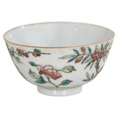 Chinese bowl with painted decorations, 18th C.