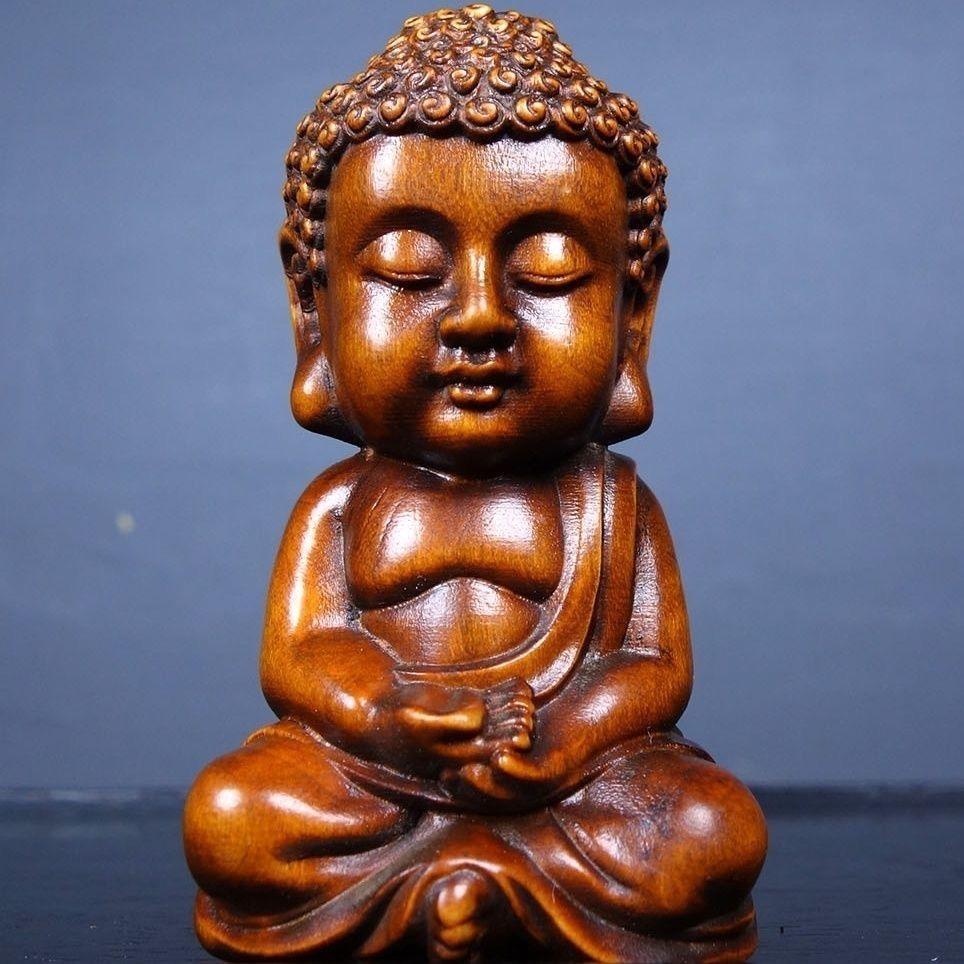 Chinesisches geschnitztes Set aus drei Baby-Buddha-Skulpturen aus Buchsbaumholz mit Schnitzereien im Angebot 5