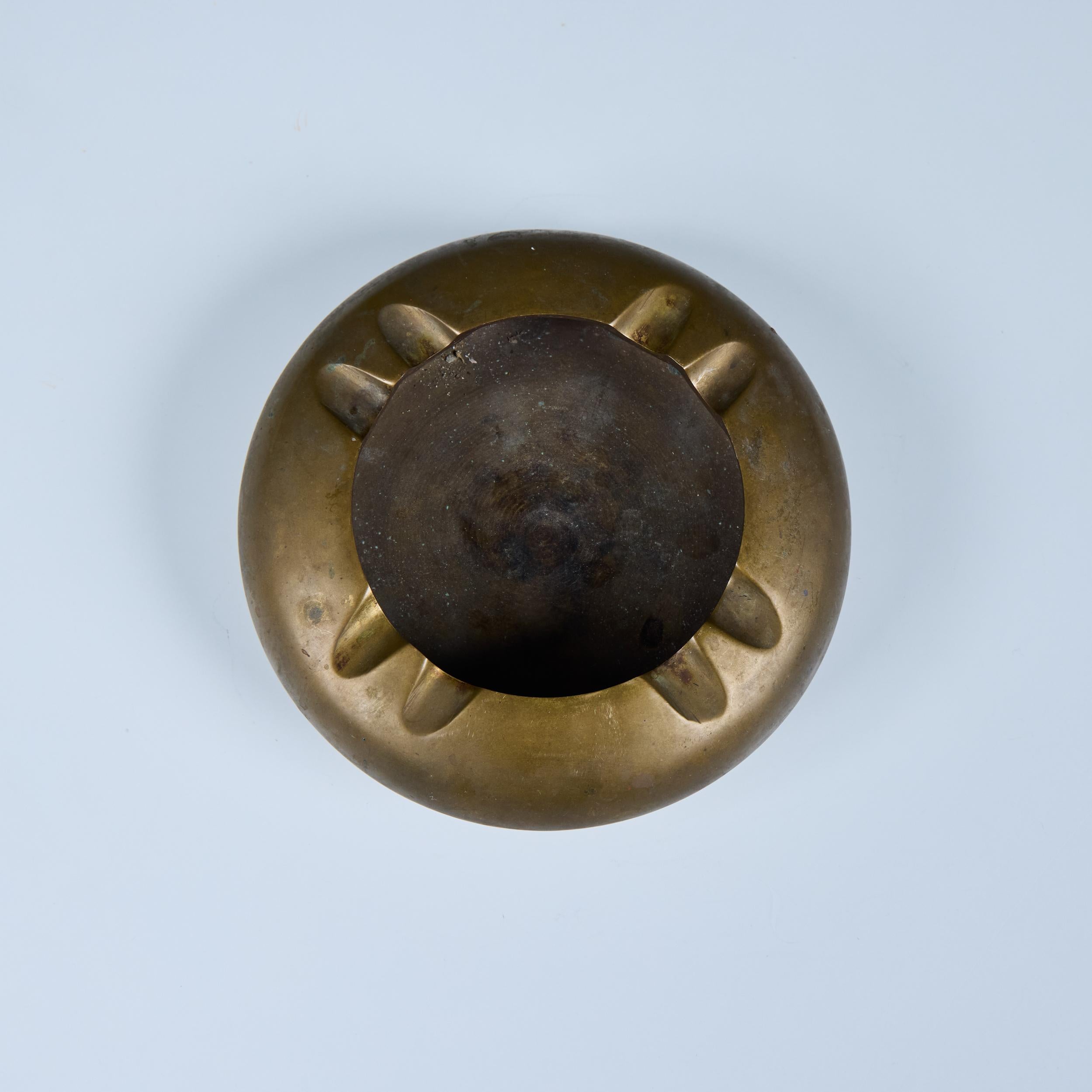 Chinesischer Messing-Aschenbecher Schale im Angebot 7