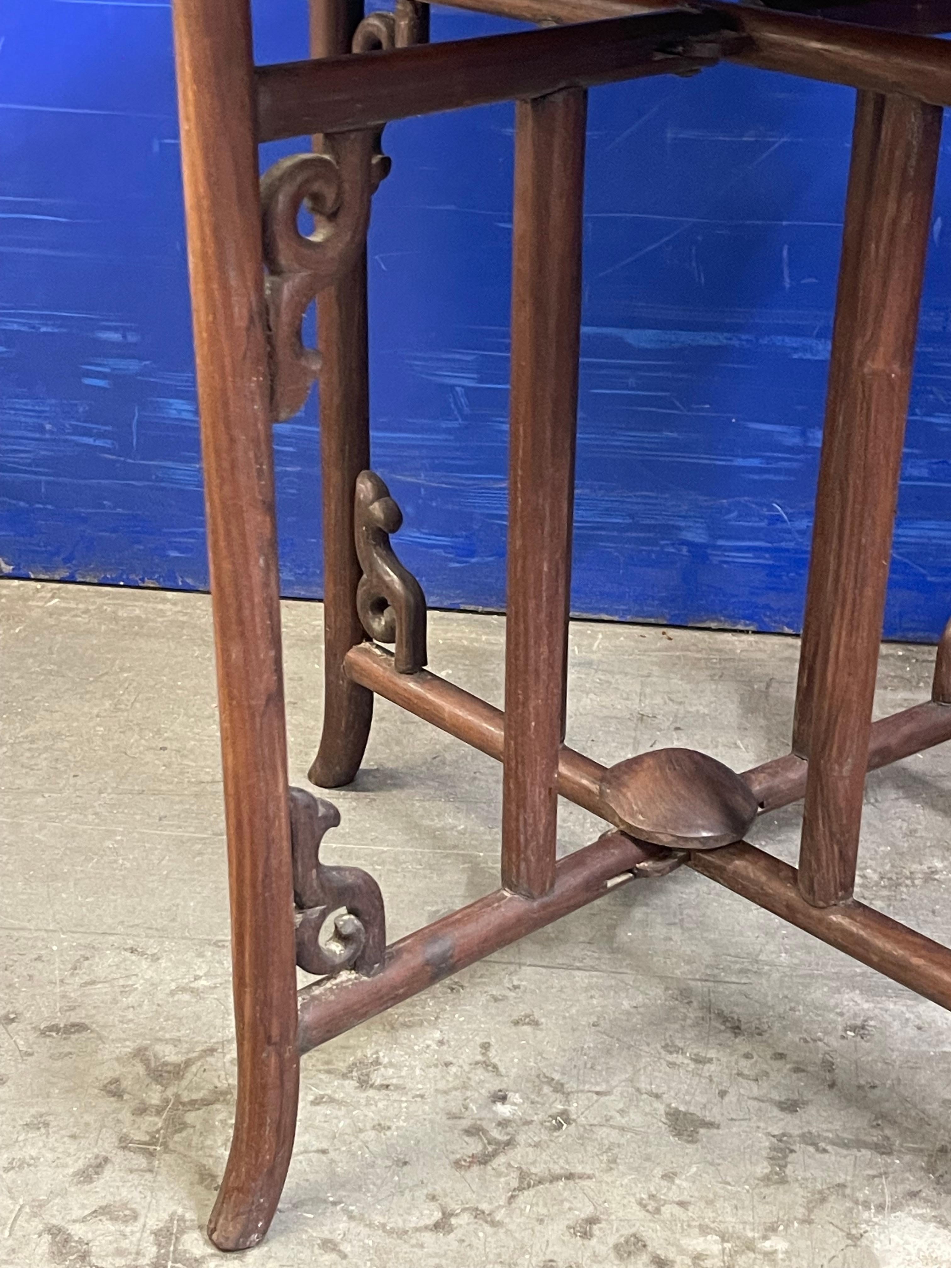 Ottone Tavolo cinese a vassoio in ottone 1900c in vendita