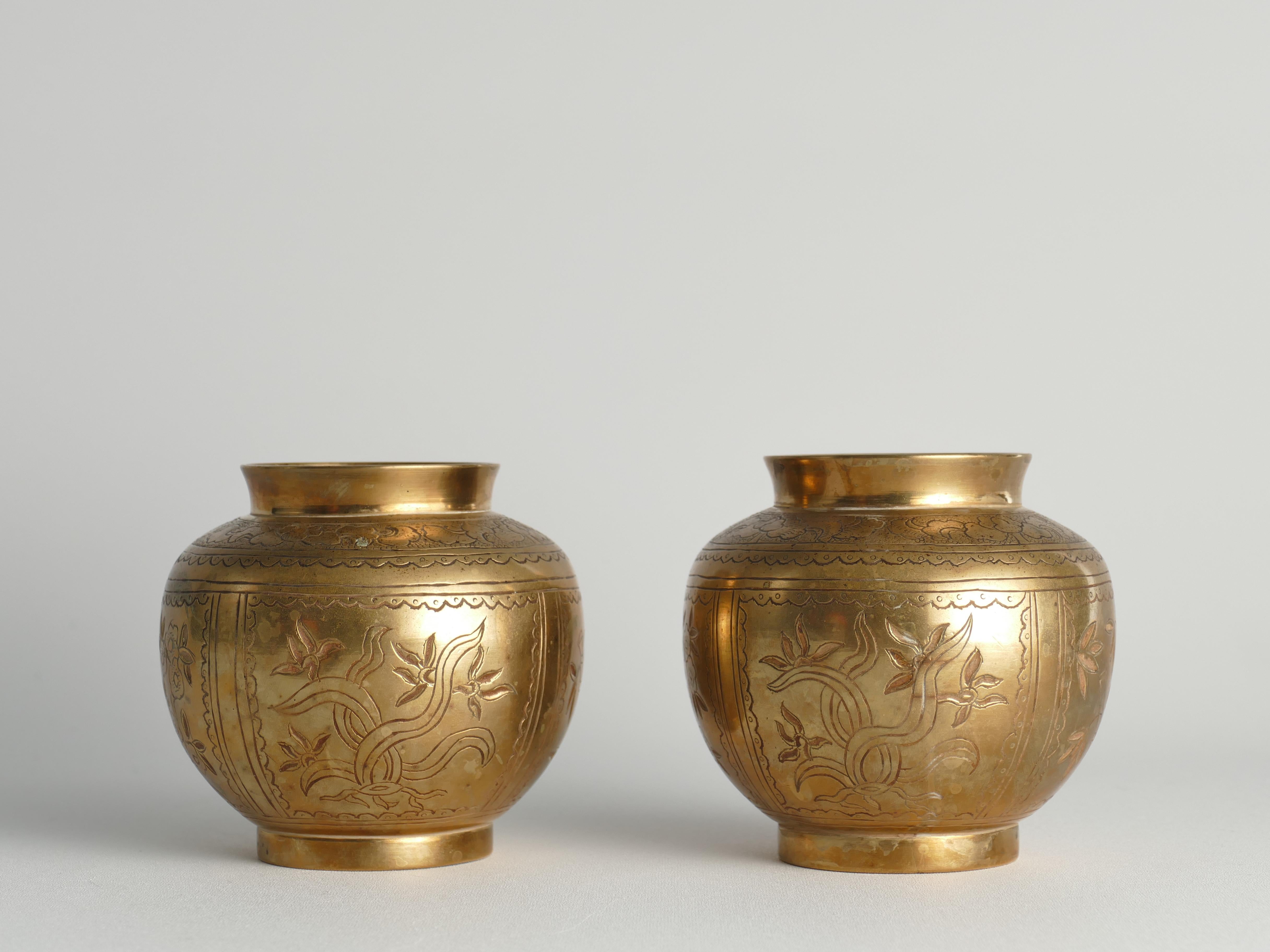 Chinese Brass Vases Depicting Plum, Orchid, Bamboo, and Chrysanthemum, Set of 2 In Good Condition In Grythyttan, SE