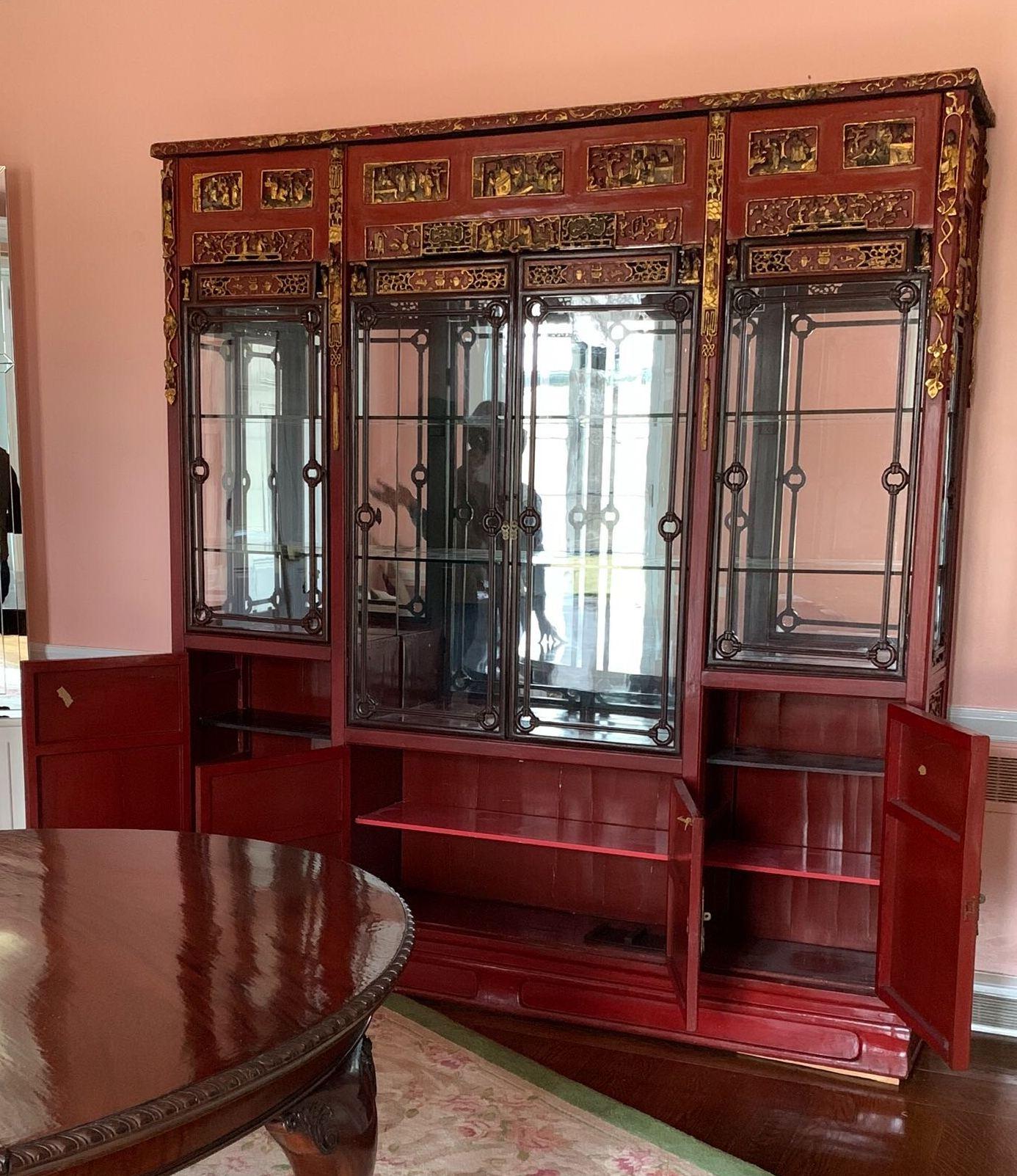 Hand-Carved Chinese Breakfront in Carved and Lacquered Wood with Mirrored Back