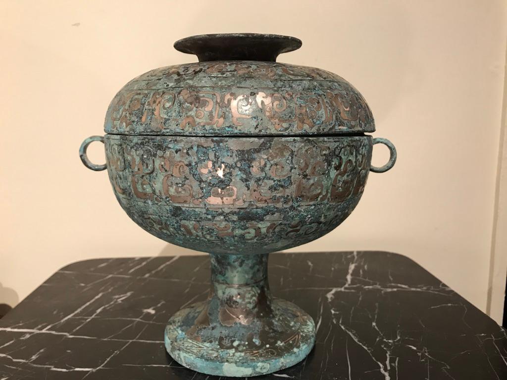 Chinese Bronze Archaistic Vessel with Silver Inlay and Verdigris Patina 4