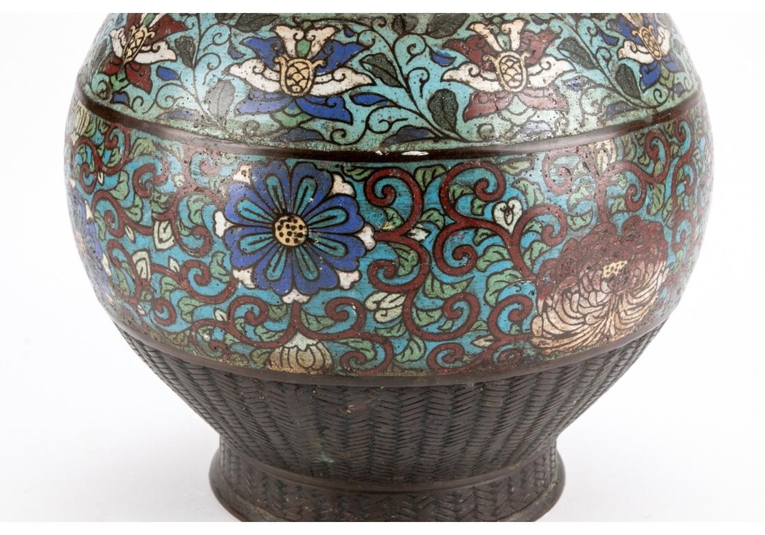 Chinesische Champlev-Urne aus Bronze mit zwei Henkeln aus China (Tang-Dynastie)