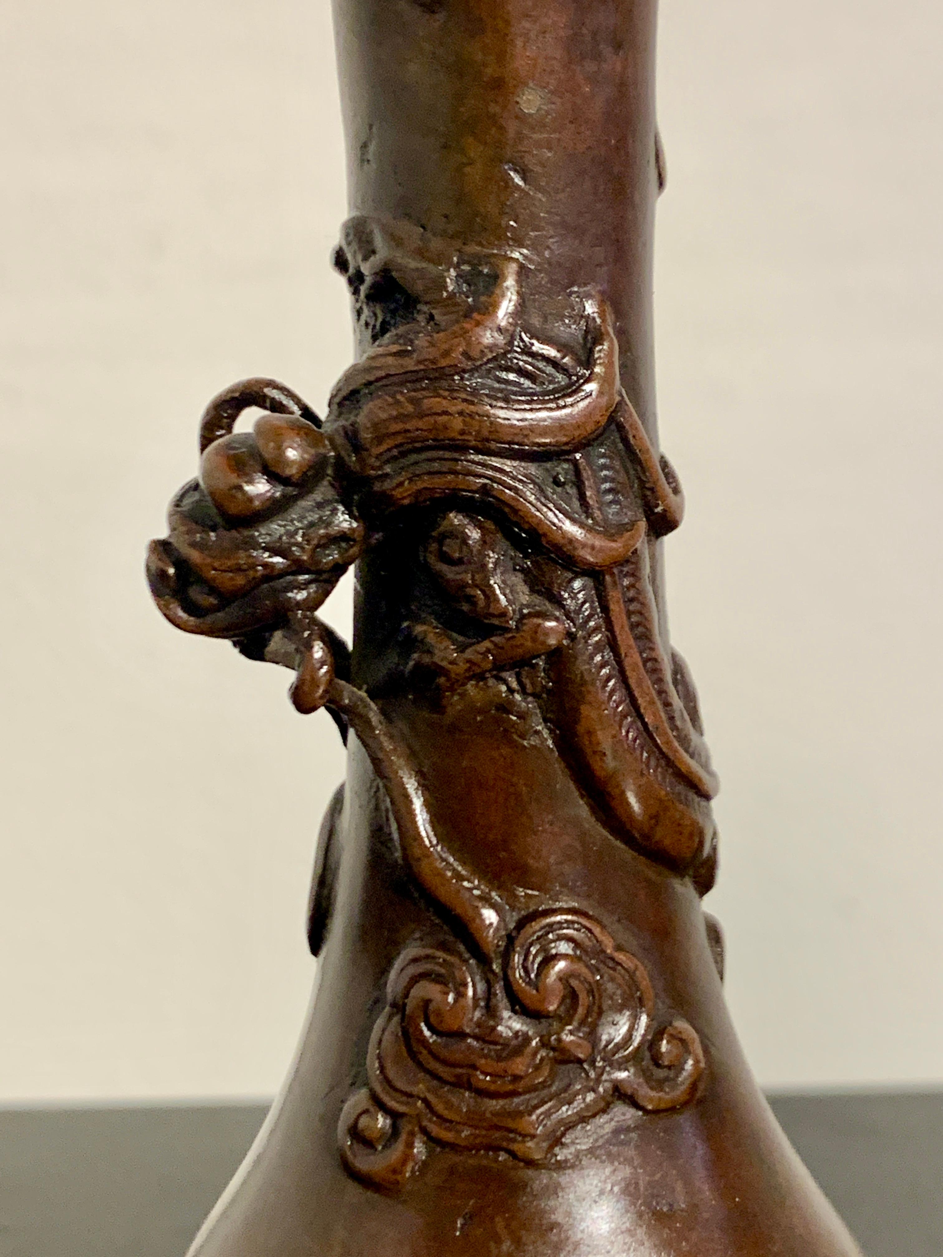 17th Century Chinese Bronze Chilong Garlic Head Scholar's Vase, Qing Dynasty, 17th C, China For Sale