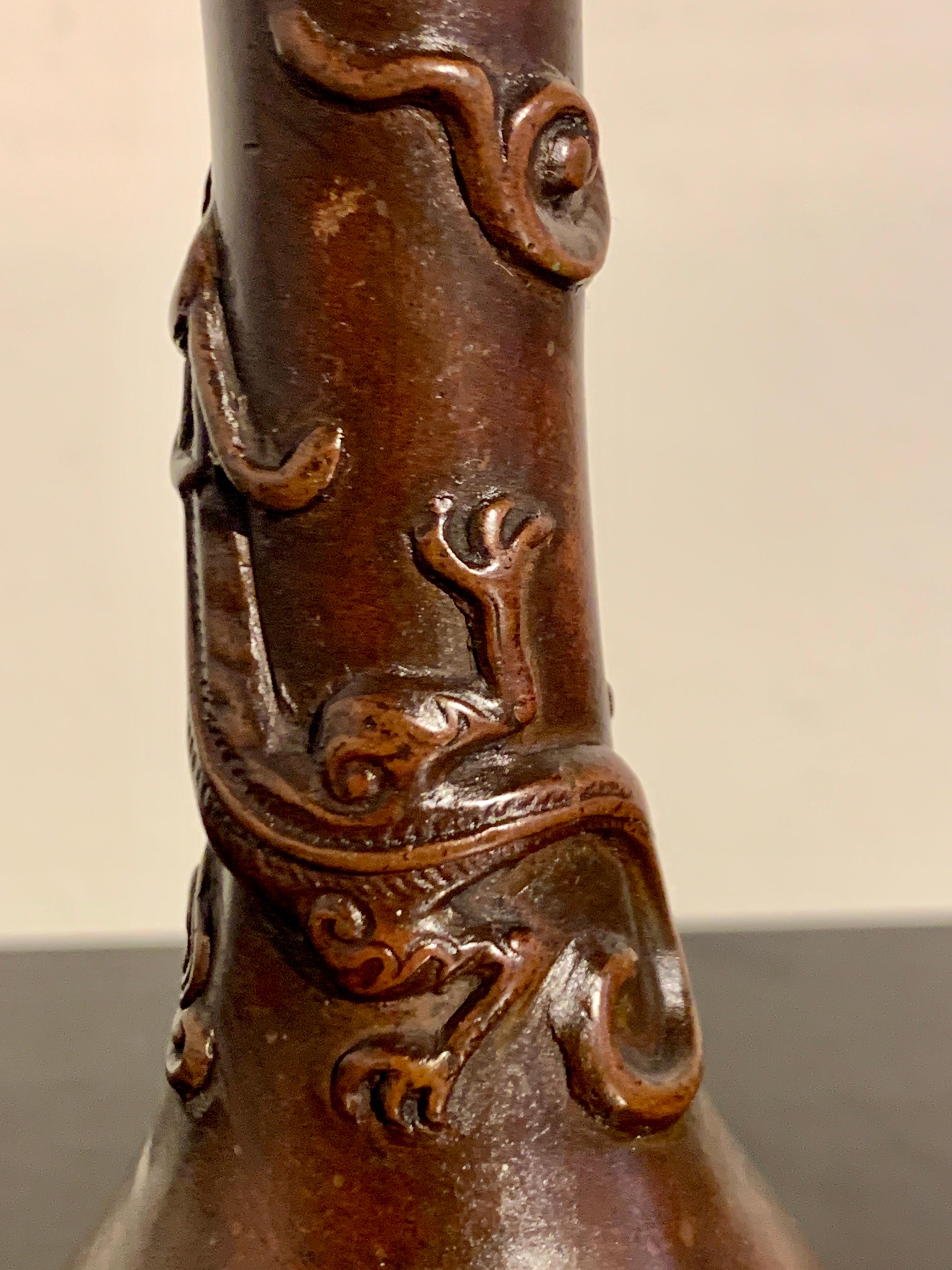 Chinese Bronze Chilong Garlic Head Scholar's Vase, Qing Dynasty, 17th C, China For Sale 3