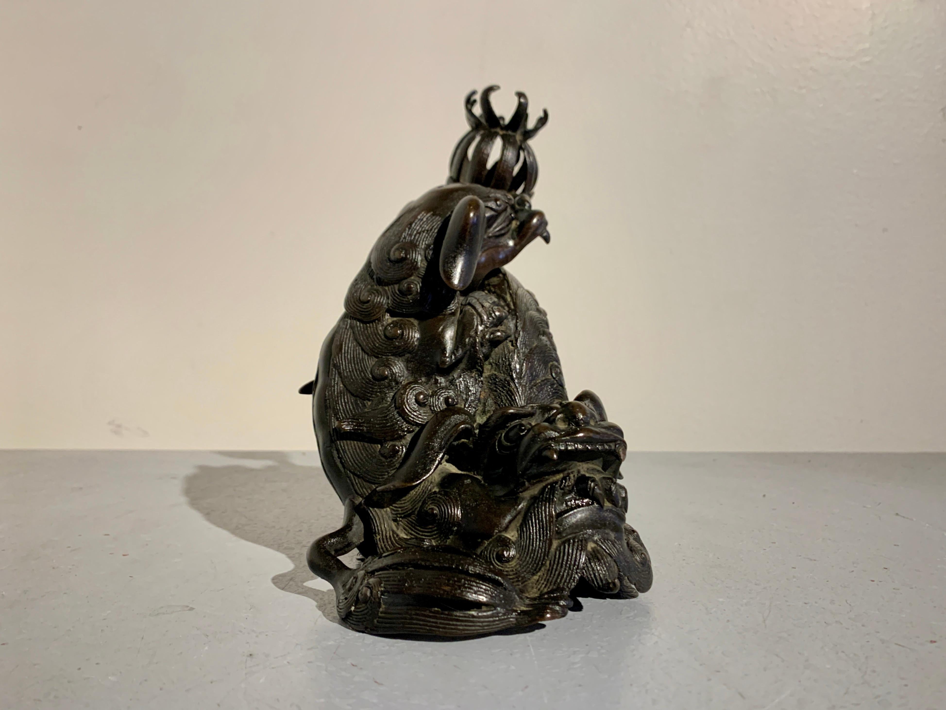 Early 20th Century Chinese Bronze Fighting Foo Lions Censer, Qing Dynasty, Late 19th Century, China For Sale