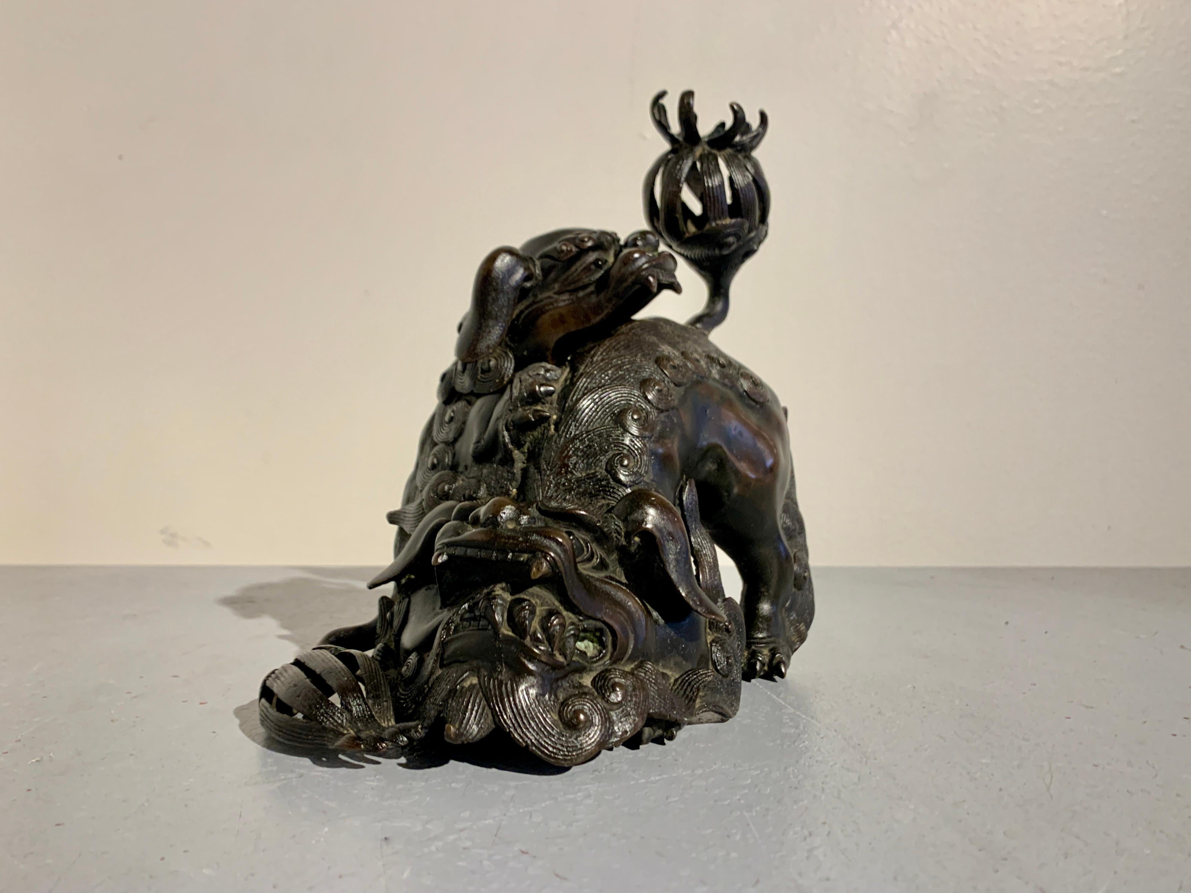 Chinese Bronze Fighting Foo Lions Censer, Qing Dynasty, Late 19th Century, China For Sale 1