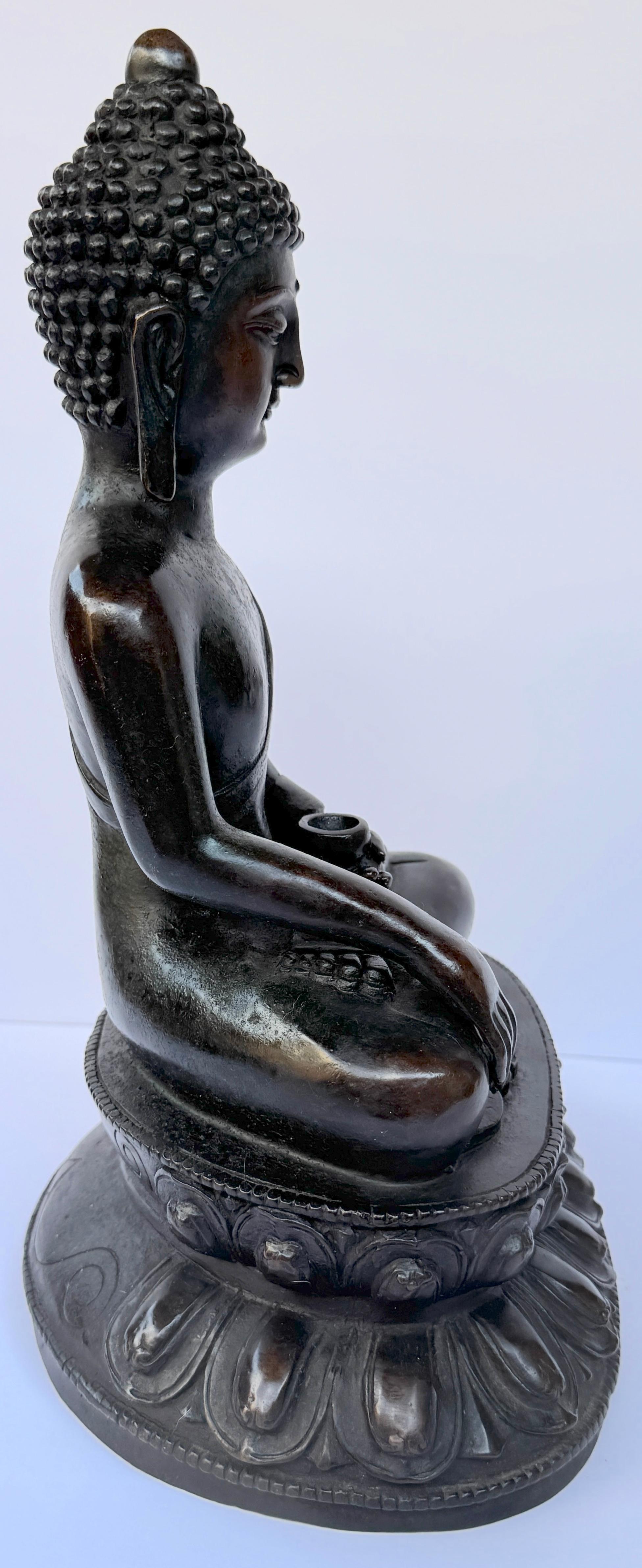 20ième siècle Figure chinoise de Bouddha Shakyamuni du début du 20e siècle ou plus ancienne en vente