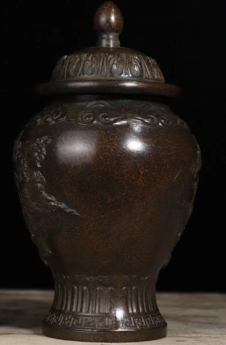Chinese Bronze Figures Story General Jar, 19th Century, China For Sale 1