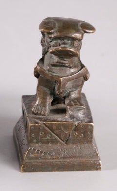 Chinese bronze foo lion form paperweight, 19th c.