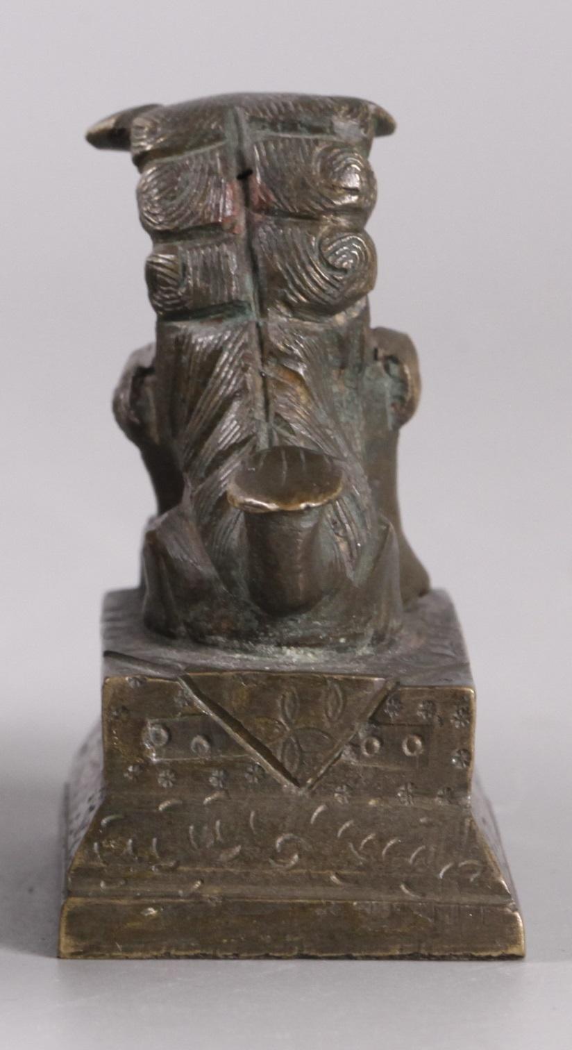 Pisapapeles chino de bronce con forma de león foo, s. XIX Chino en venta