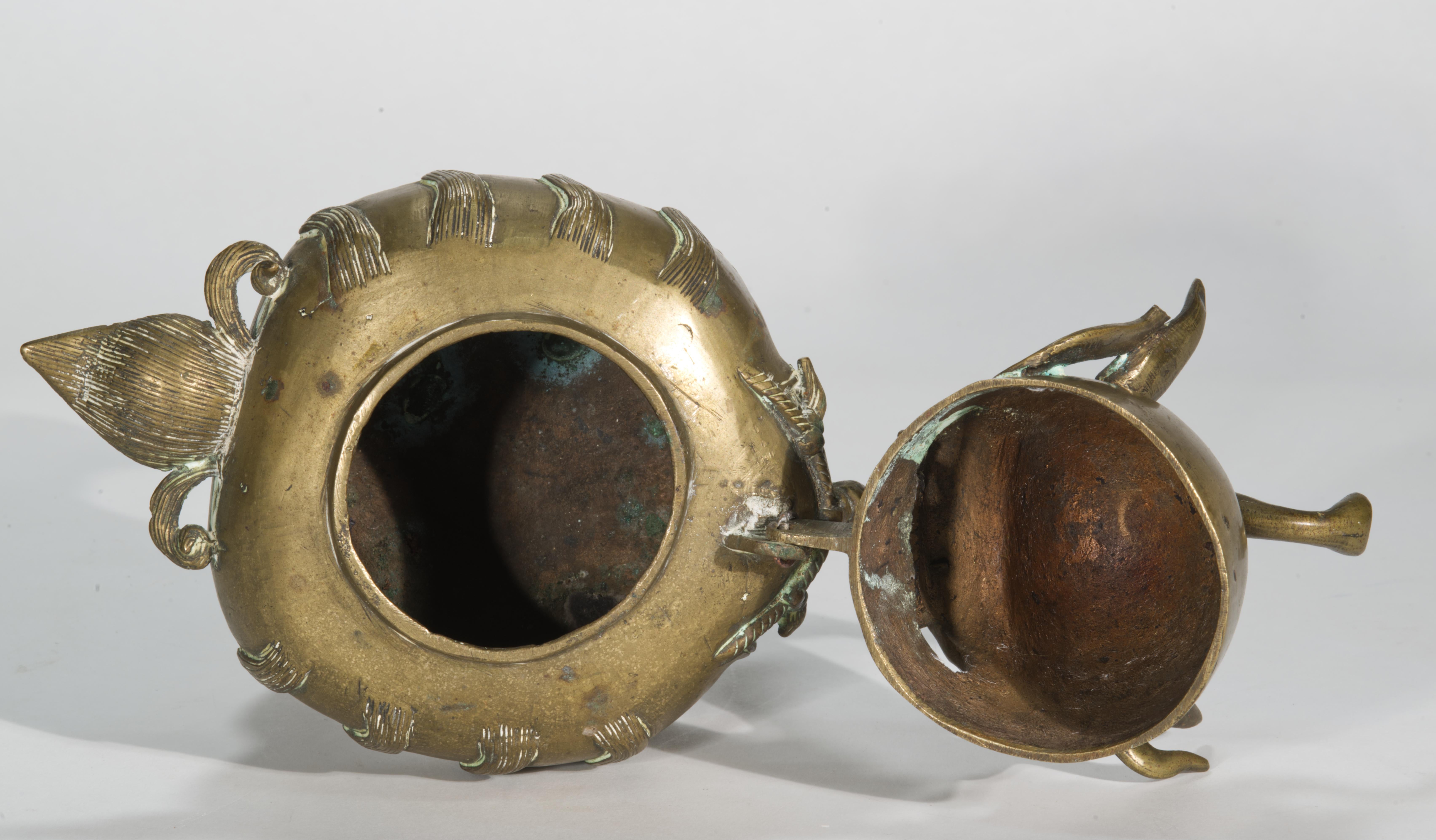 Chinesisches Bronze-Luduan-Röhrchen mit Deckel, 19. Jahrhundert (Messing) im Angebot