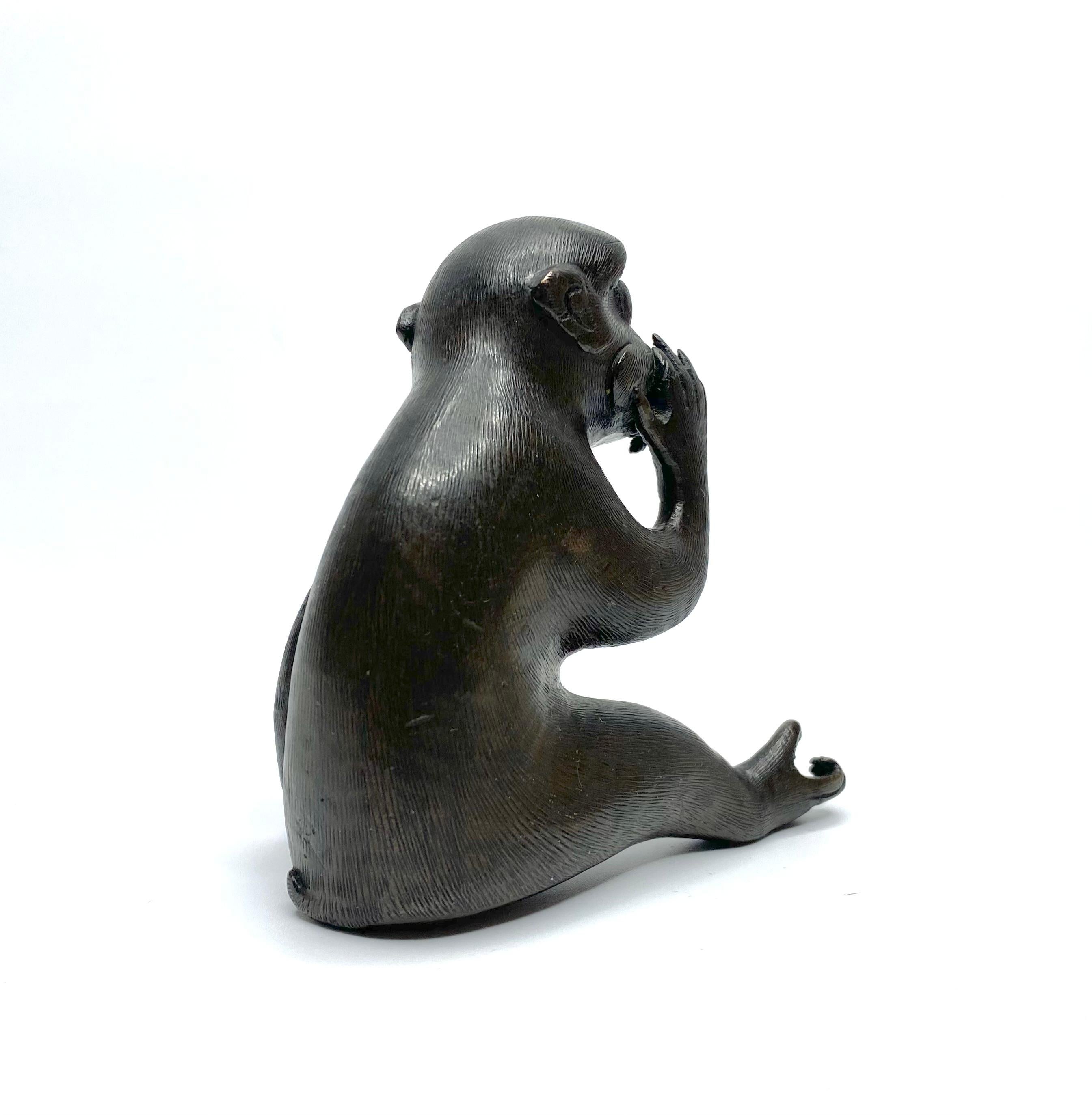 Chinese bronze Monkey, 17th Century, Ming Dynasty. In Excellent Condition For Sale In Gargrave, North Yorkshire