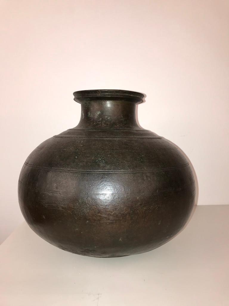 Chinese Bronze Round Storage Jar 3
