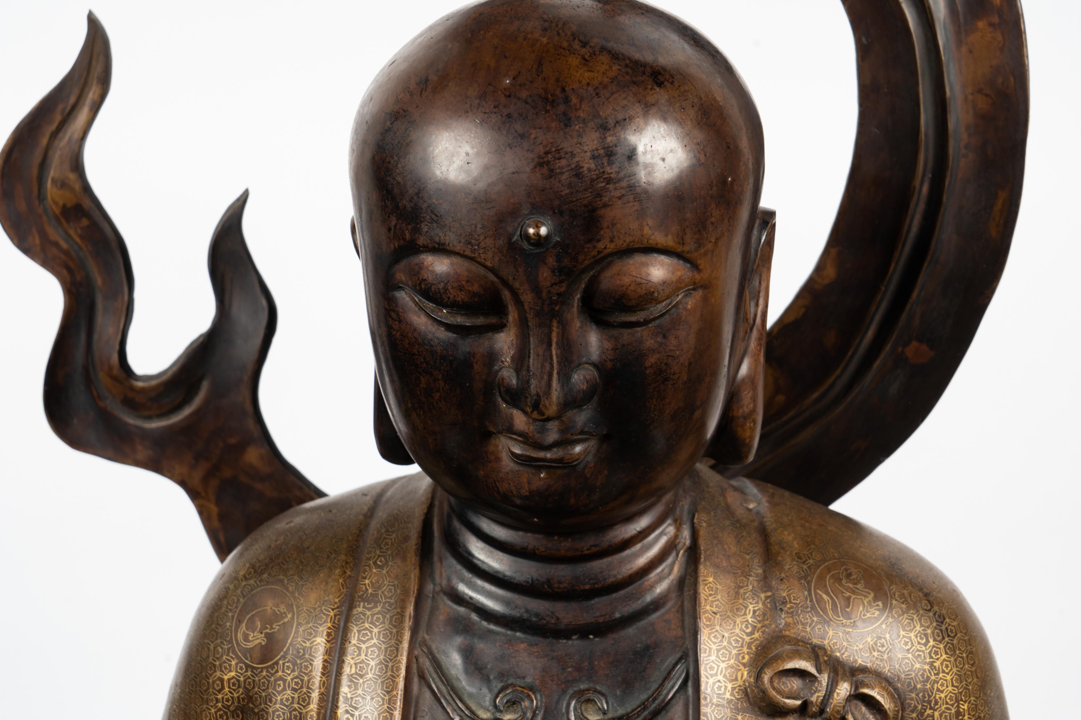 Chinesische sitzende Buddha-Figur aus Bronze im Angebot 1