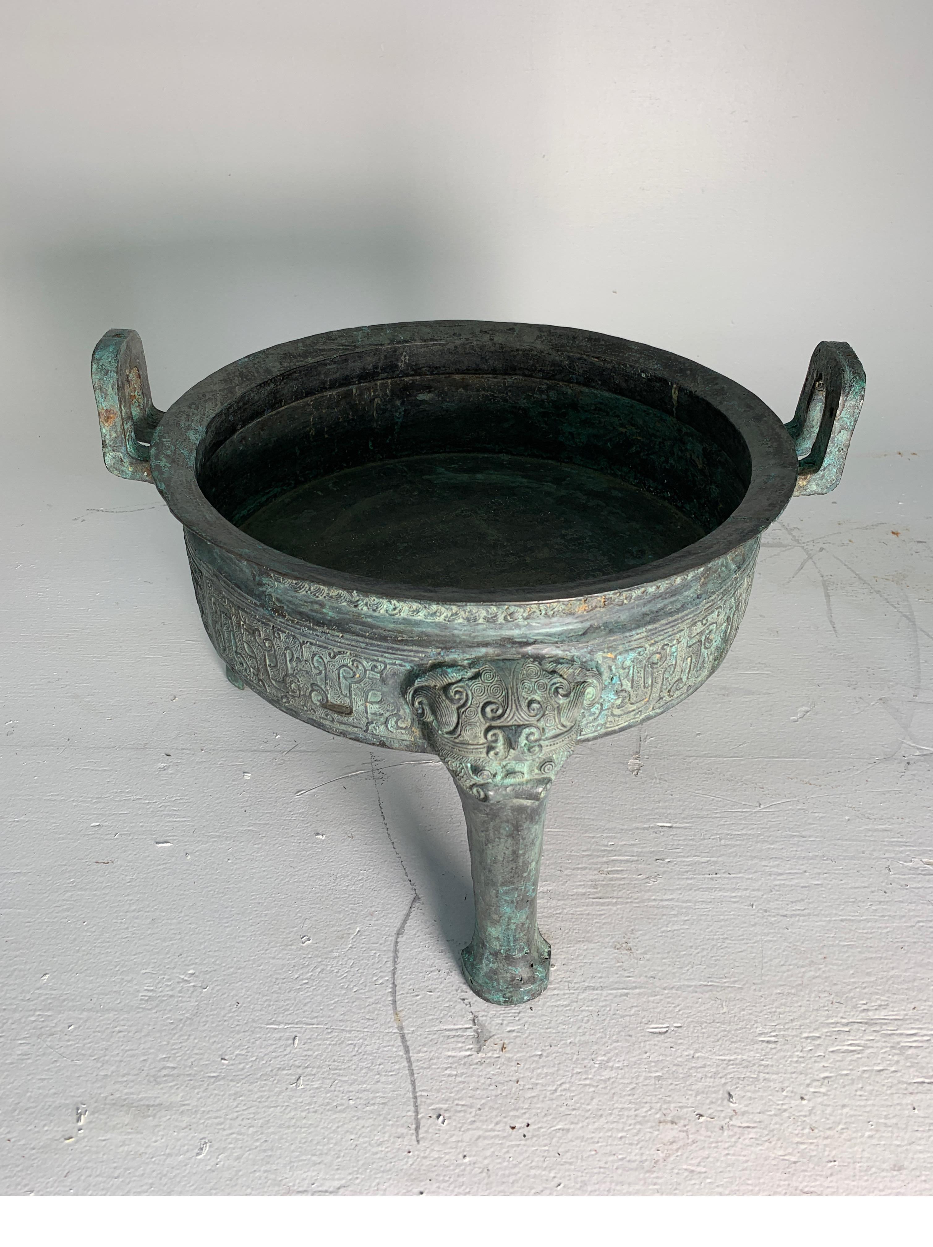 Chinese Bronze Shengding, 1850 Reproduction of 4th Century BCE In Good Condition In Lambertville, NJ