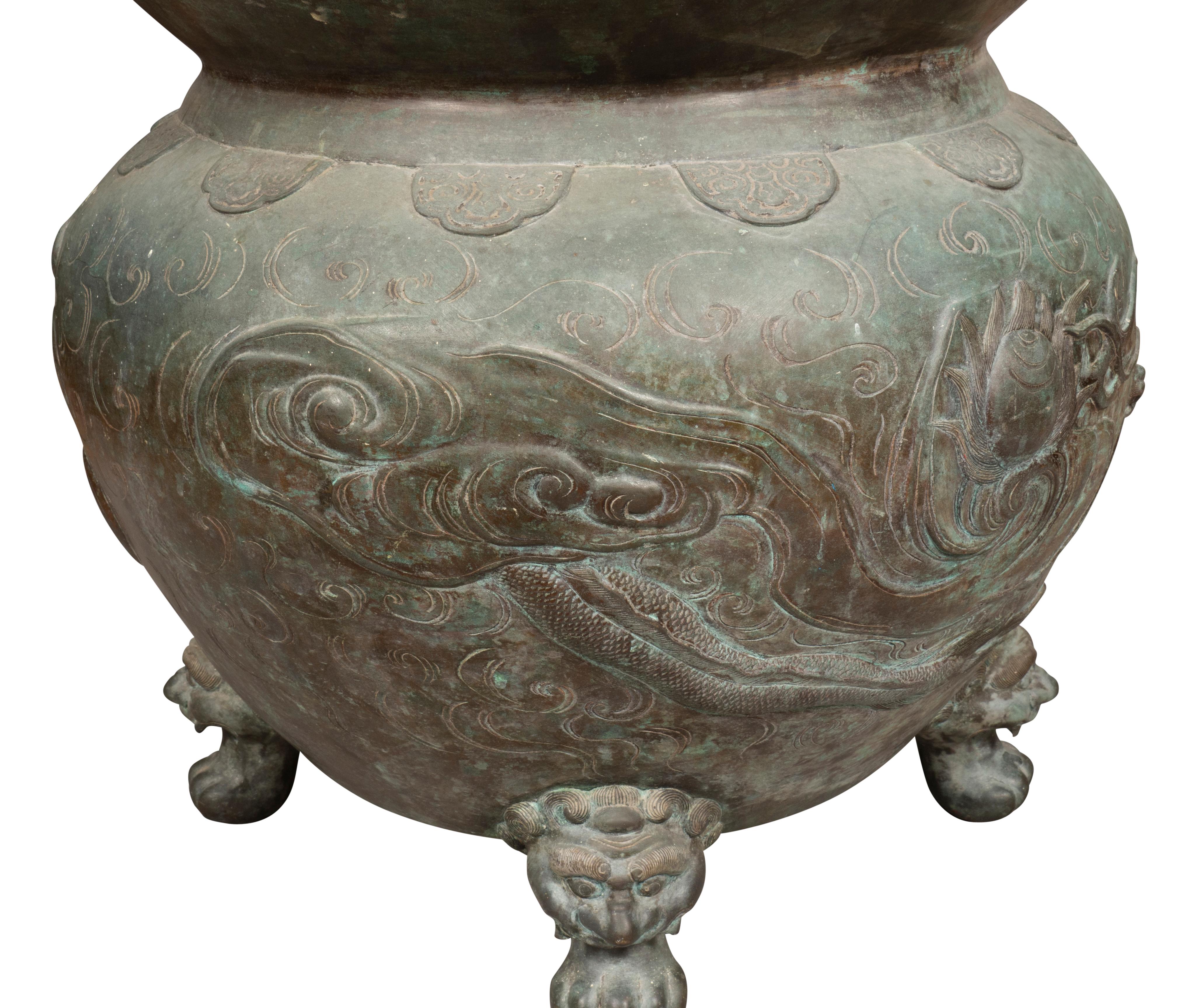 Chinese Bronze Urn For Sale 8