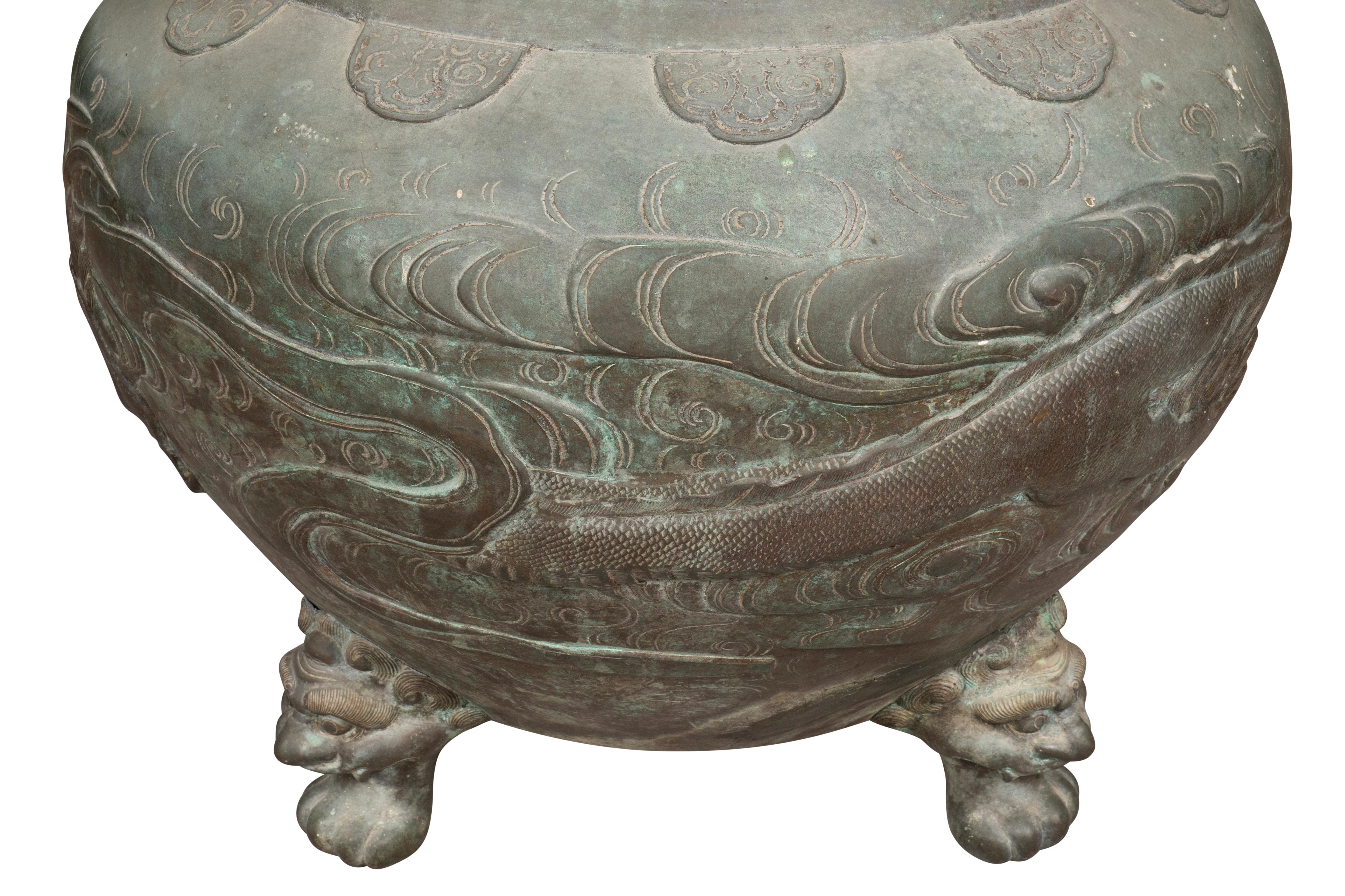 Chinese Bronze Urn For Sale 10