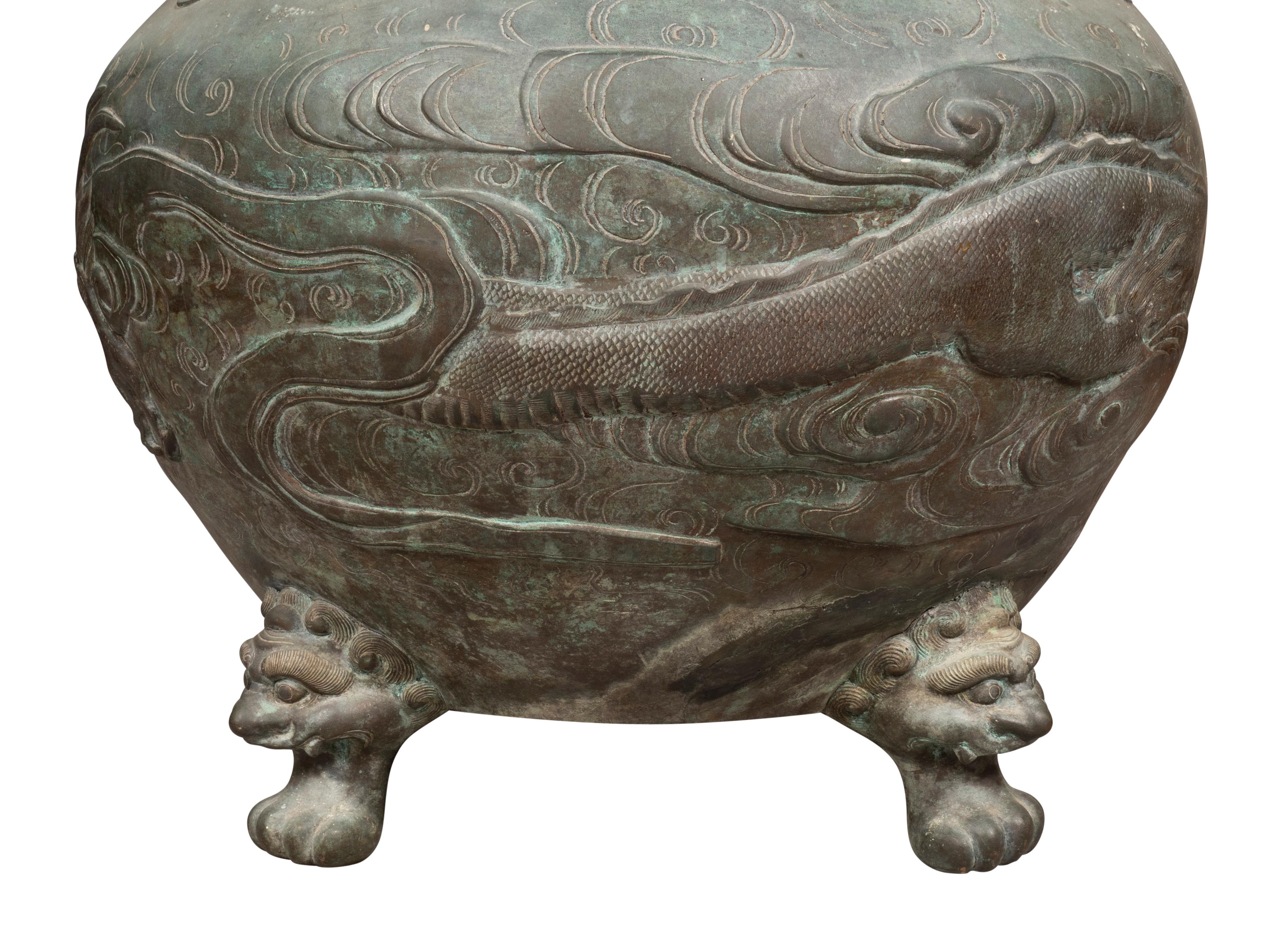 Chinese Bronze Urn For Sale 11