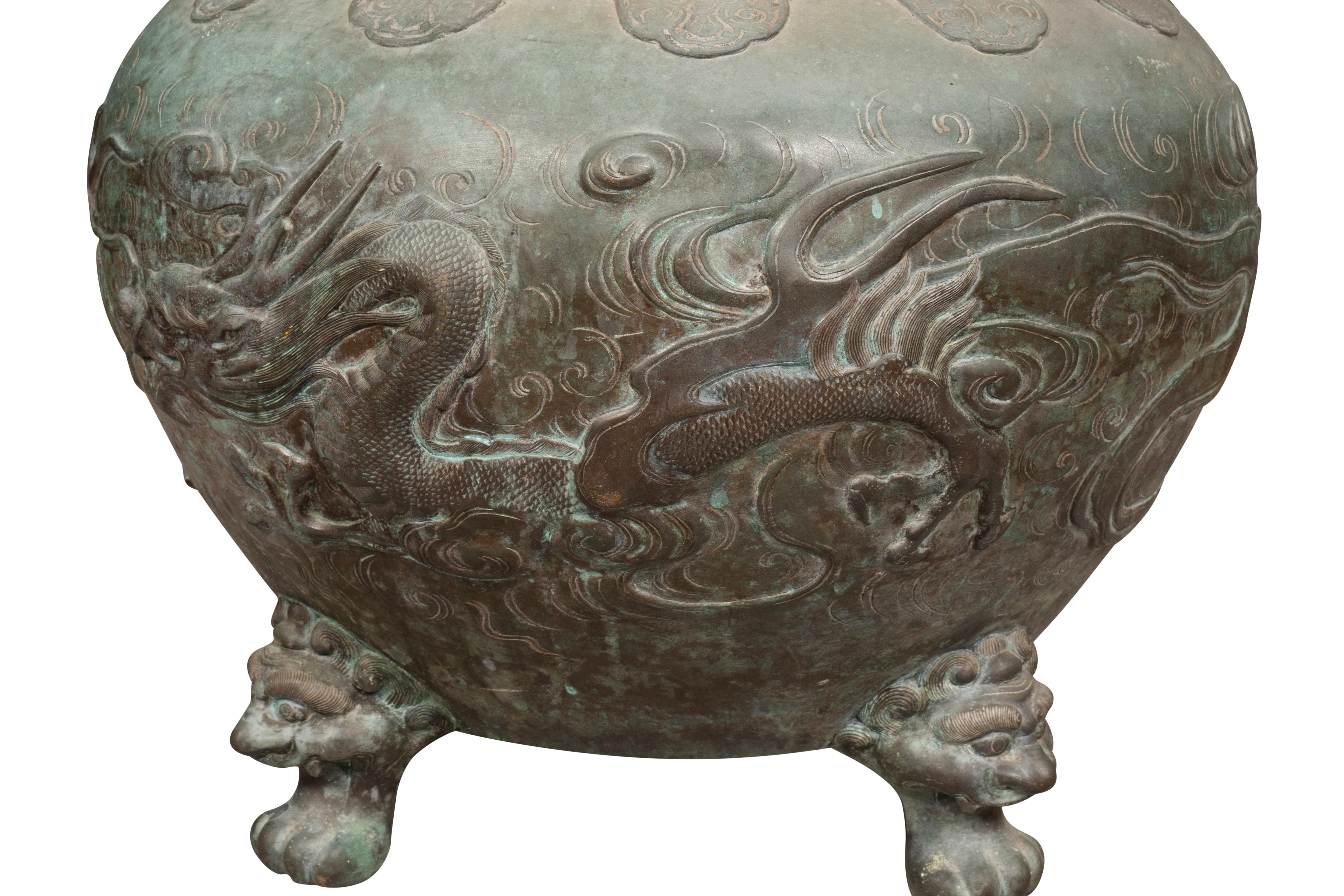 Chinese Bronze Urn For Sale 13
