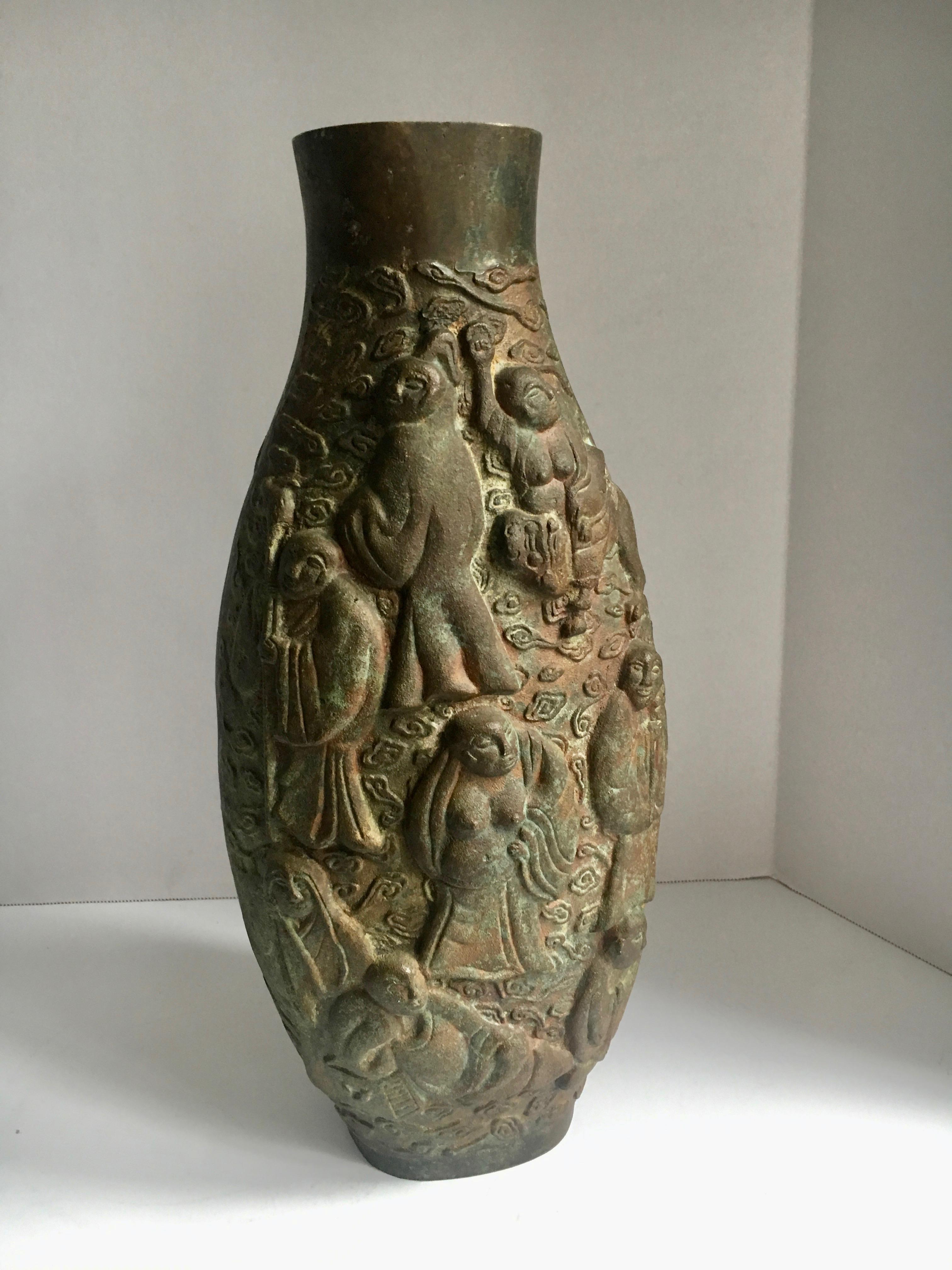 Hand-Crafted Chinese Bronze Vase with 10 Figures For Sale