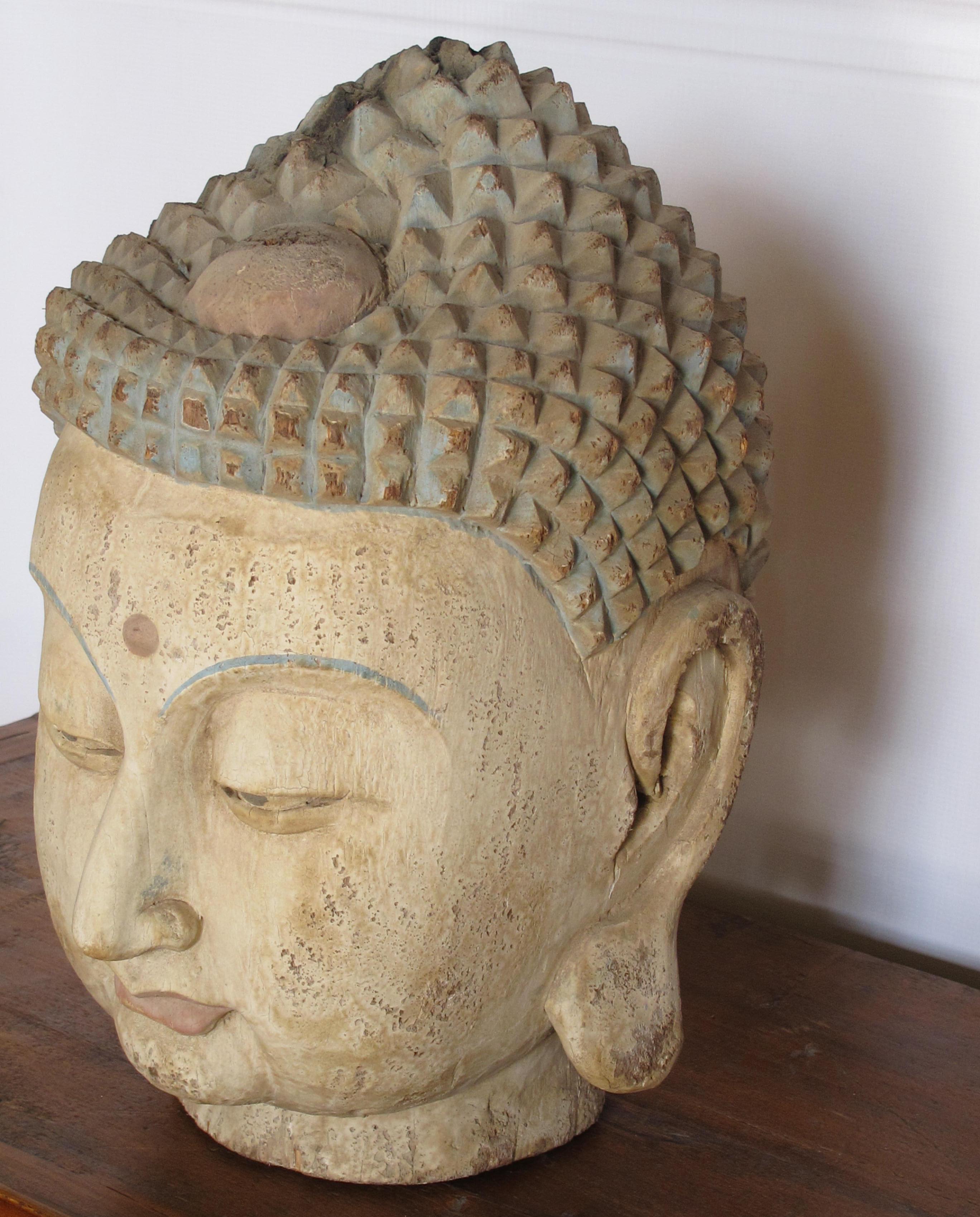 Chinese Buddhist Head (Handgeschnitzt) im Angebot