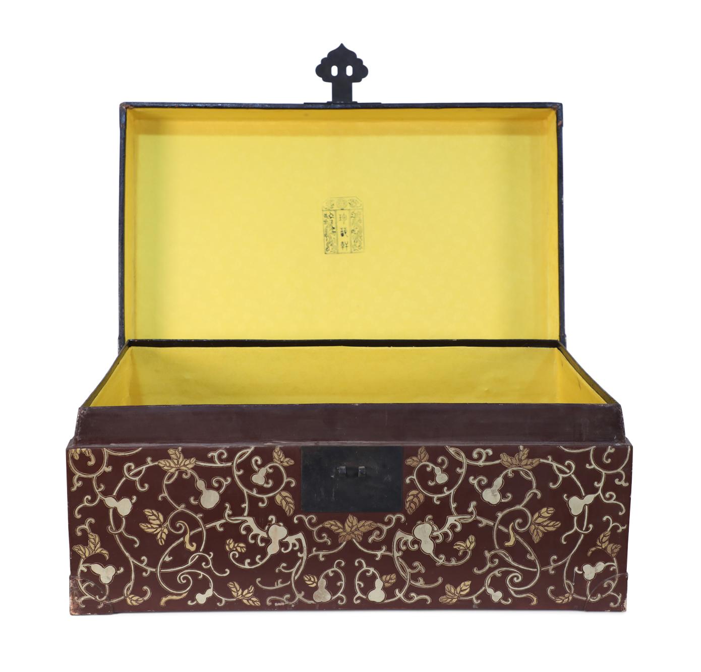 Chinese Burgundy and Gold Vine Design Painted Decorative Box For Sale 4