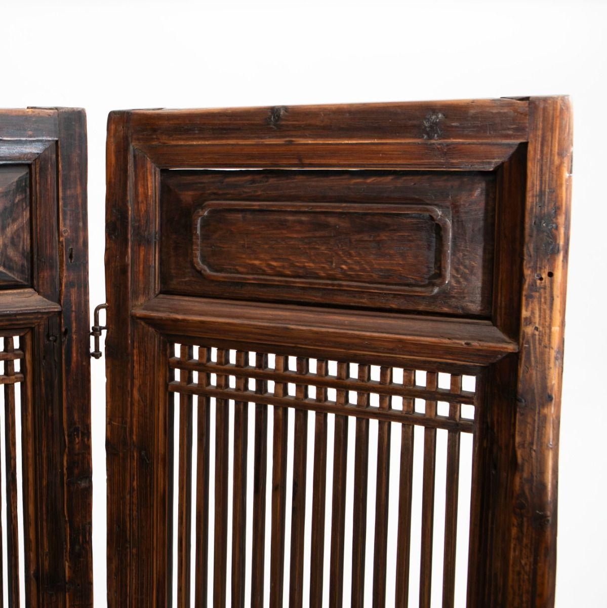 Chinese Burgundy Lacquer Room Dividers, Shanxi, circa 1840 In Good Condition For Sale In Kastrup, DK