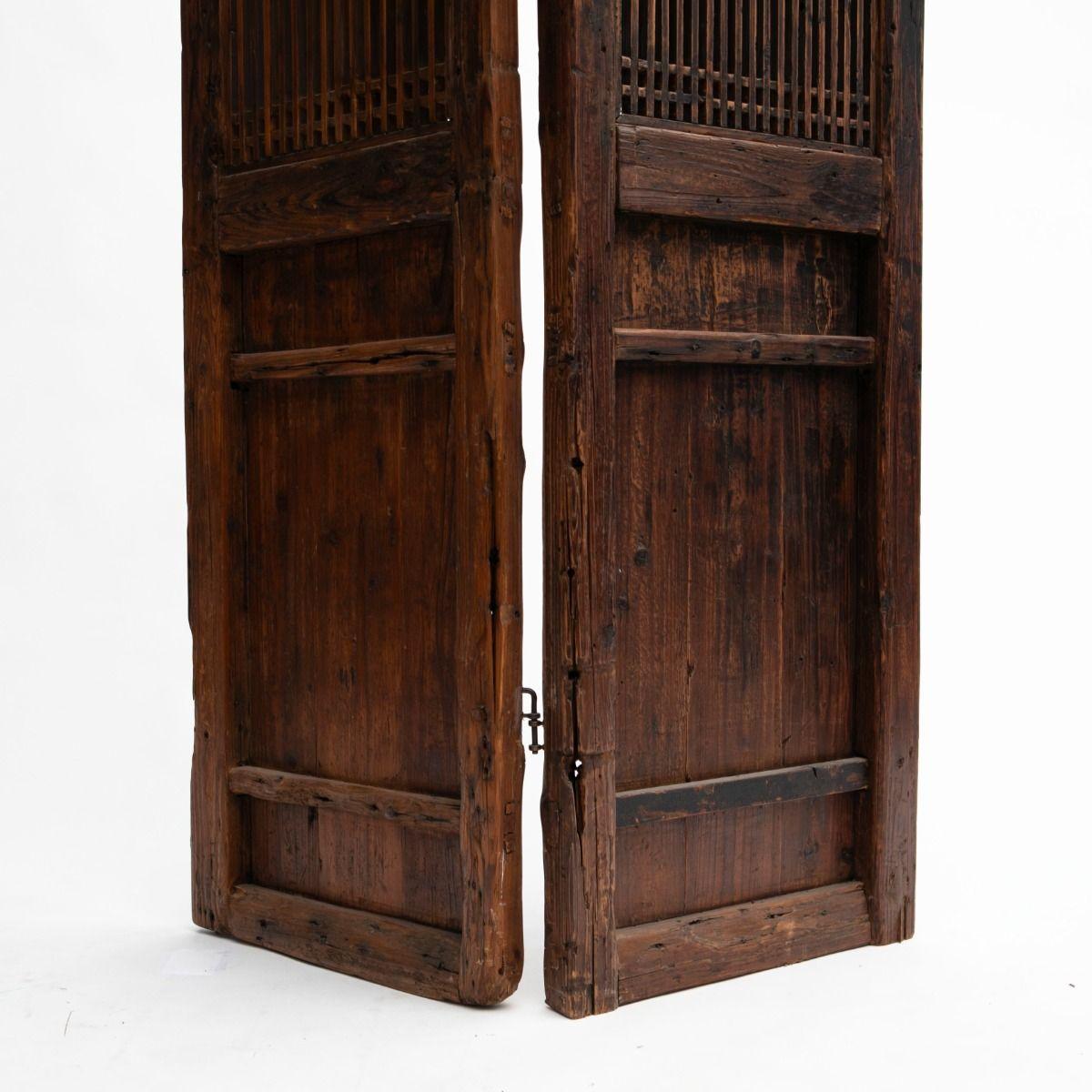 19th Century Chinese Burgundy Lacquer Room Dividers, Shanxi, circa 1840 For Sale