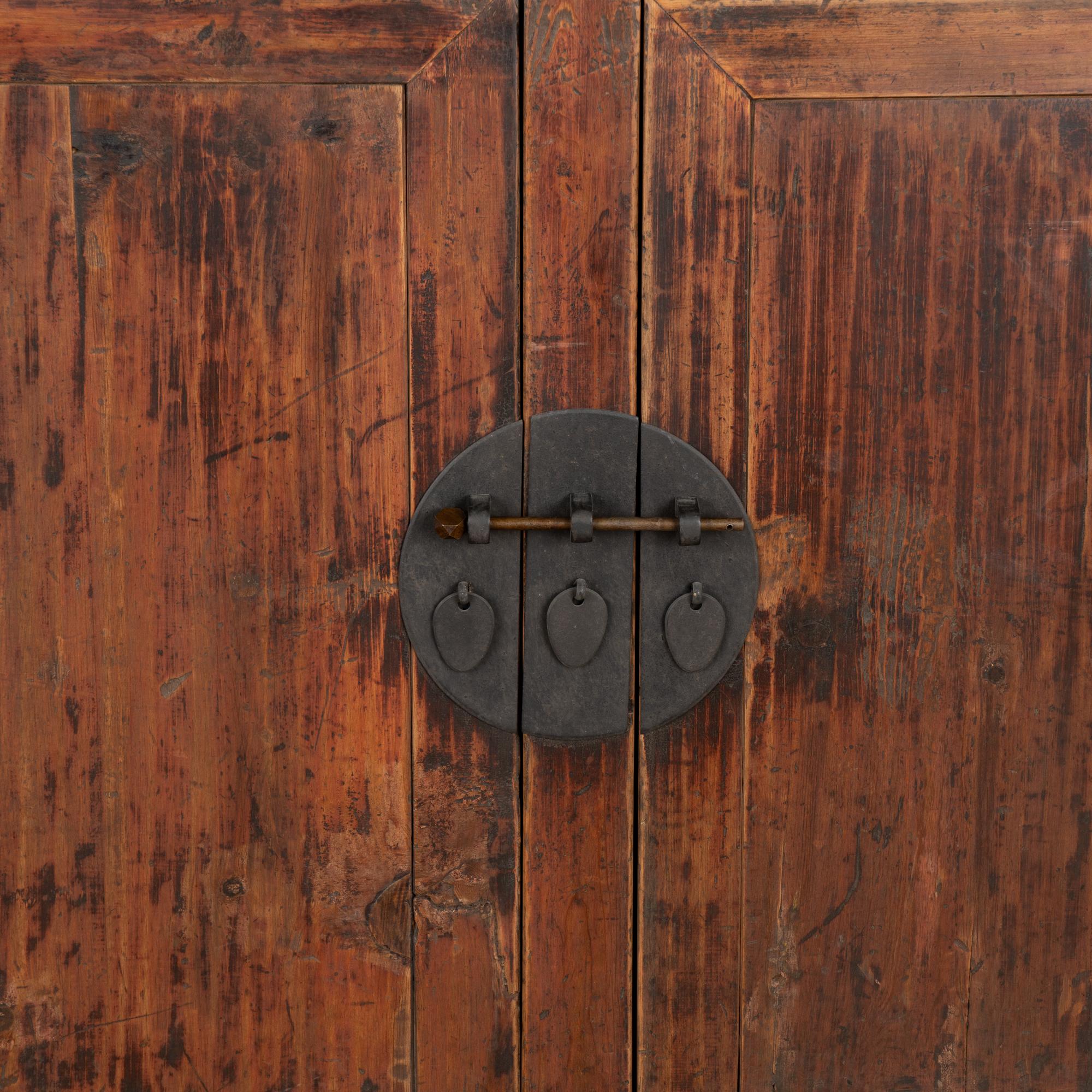 Armoire chinoise, vers 1860-80 Bon état - En vente à Round Top, TX