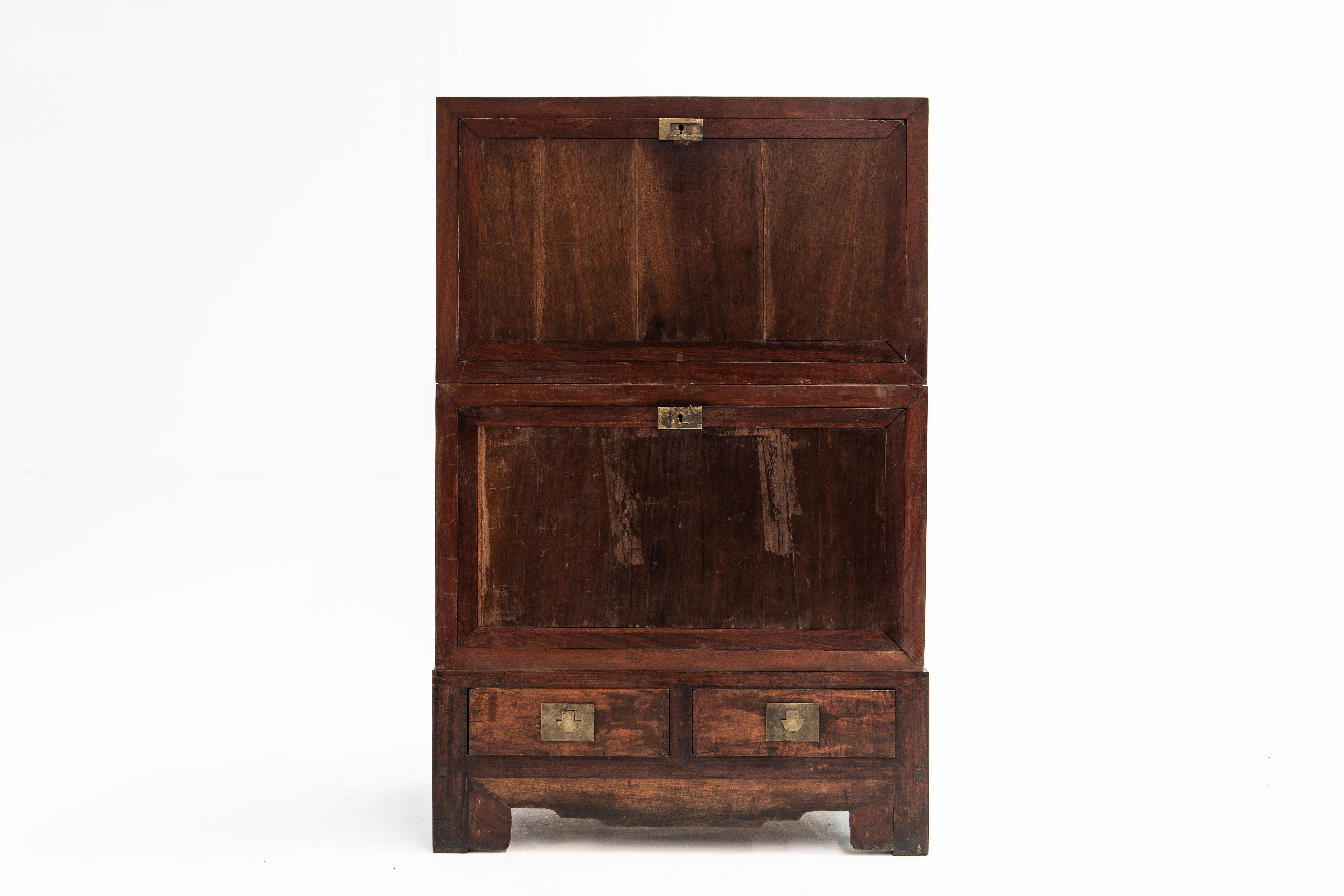 Chinese Cabinet with Two Doors and Two Drawers 2