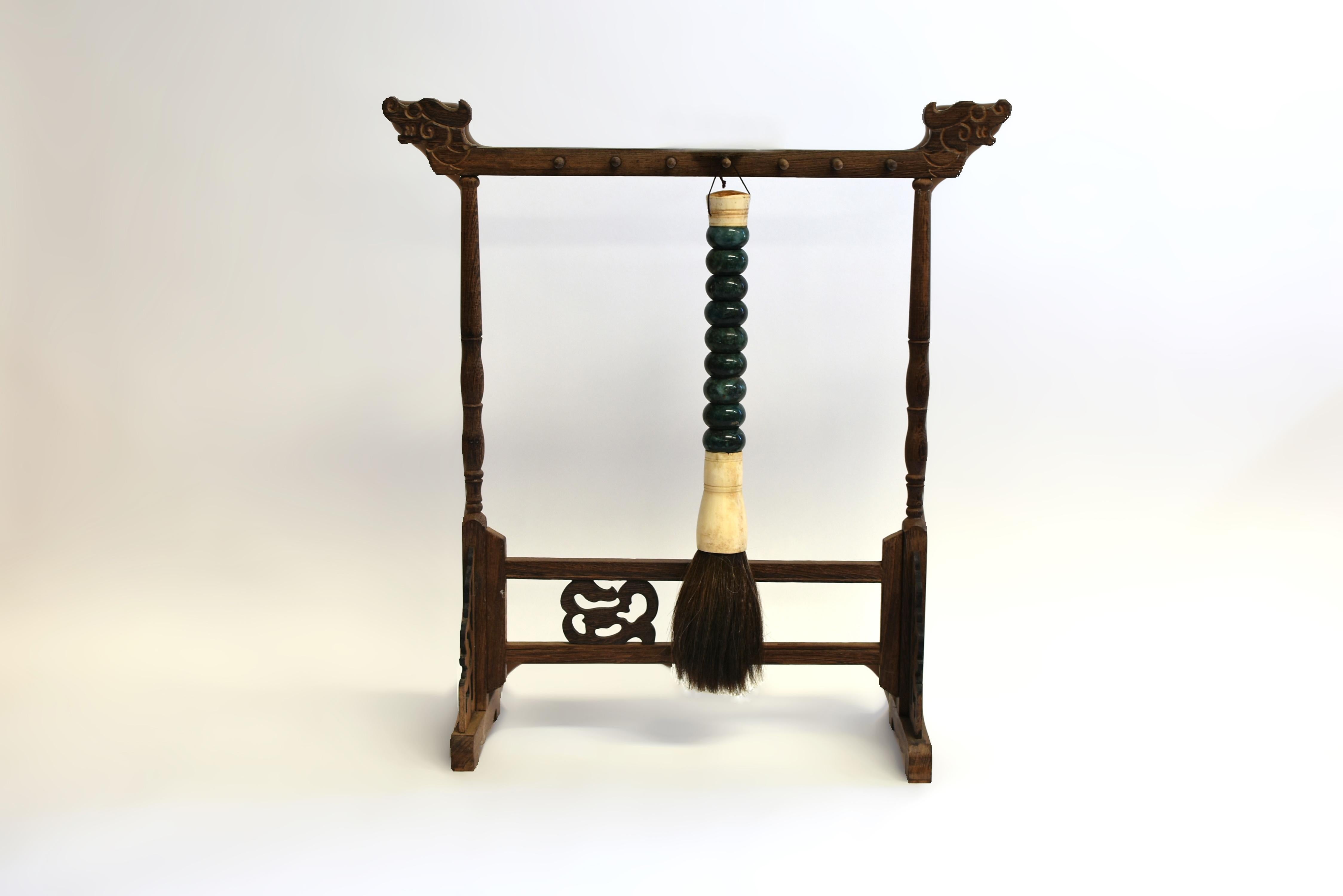 A beautiful large Chinese calligraphy brush with stunning green marble beads, natural cow bone ferrule and horse hair. This is a substantial 15