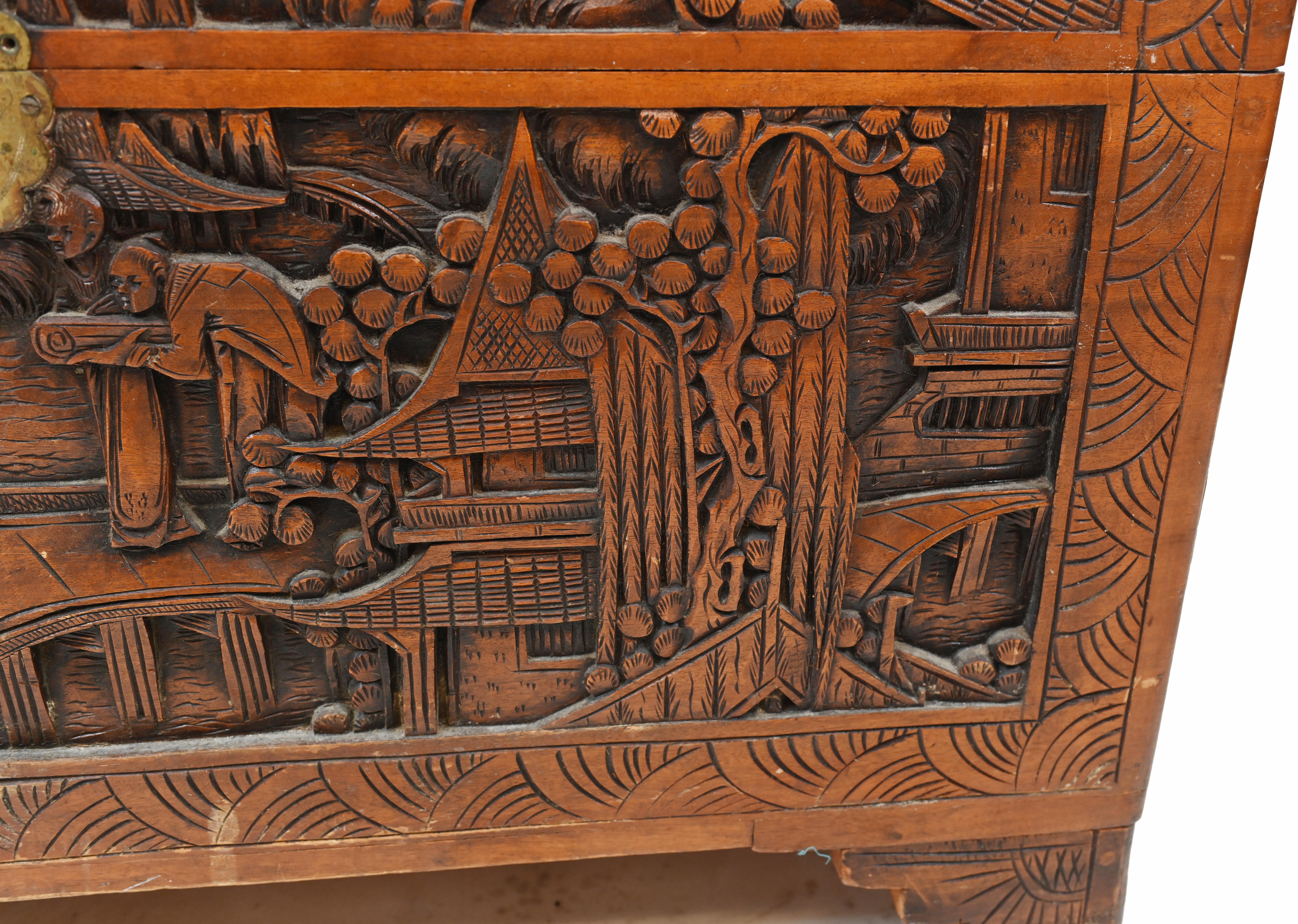 Wood Chinese Camphor Antique Chest Luggage Box Table, 1920