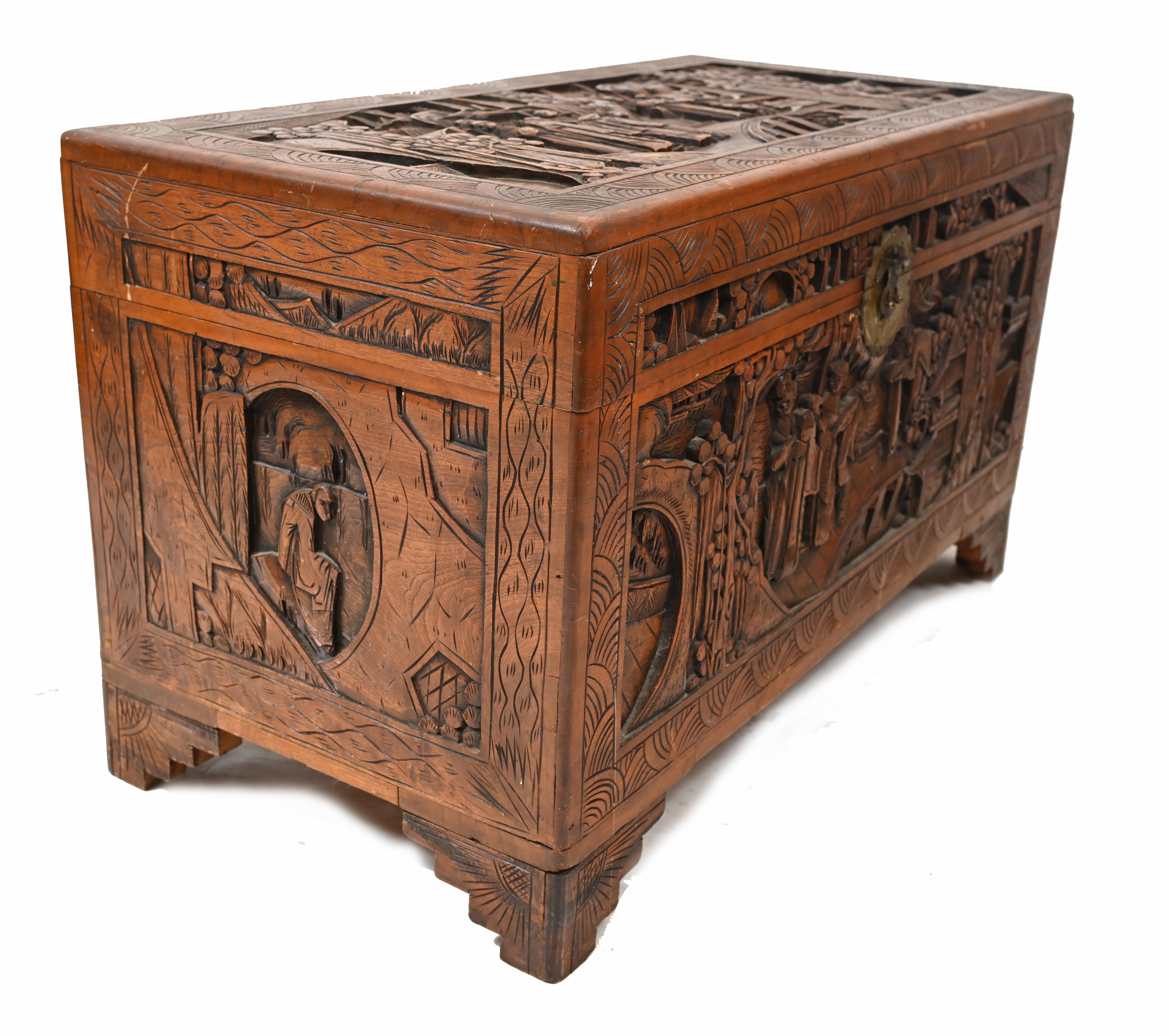 Chinese Camphor Antique Chest Luggage Box Table, 1920 2