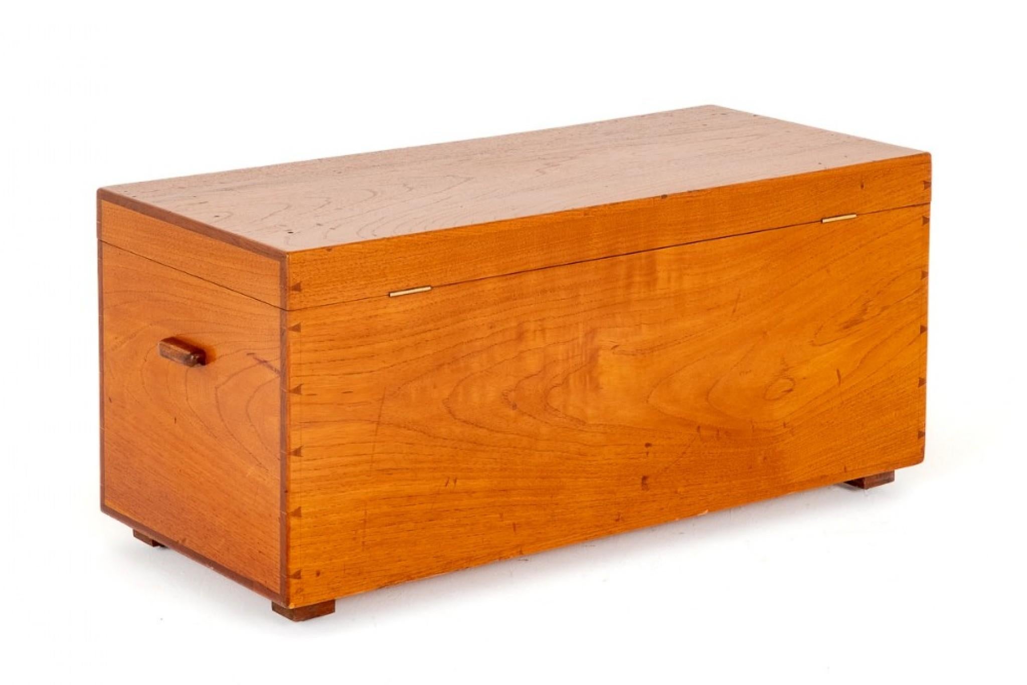 Chinese Camphor Chest Box Luggage Trunk, 1920 In Good Condition In Potters Bar, GB