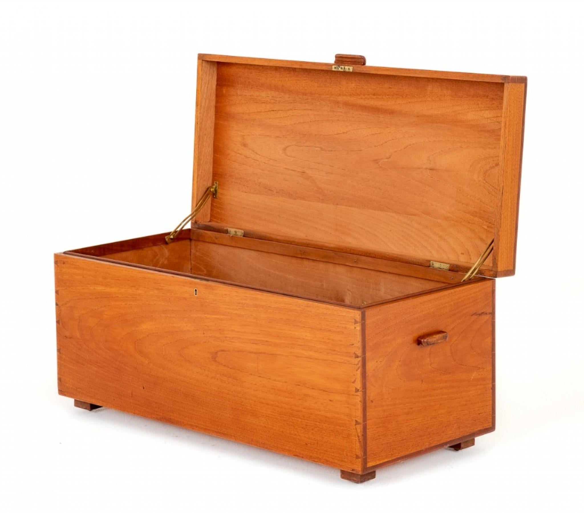 Early 20th Century Chinese Camphor Chest Box Luggage Trunk, 1920