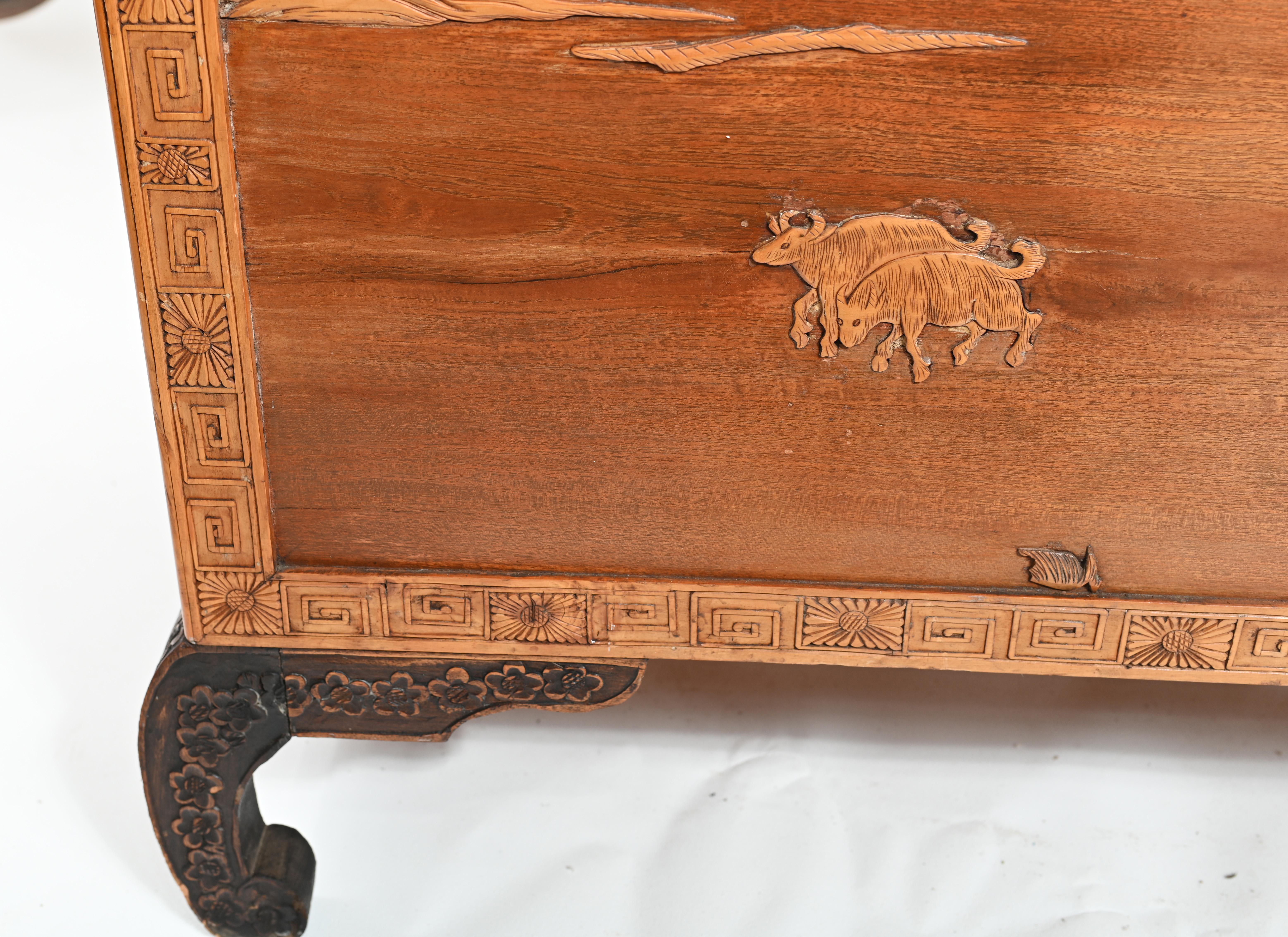 Chinese Camphor Chest Wedding Trunk Carved Figurines, 1910 9