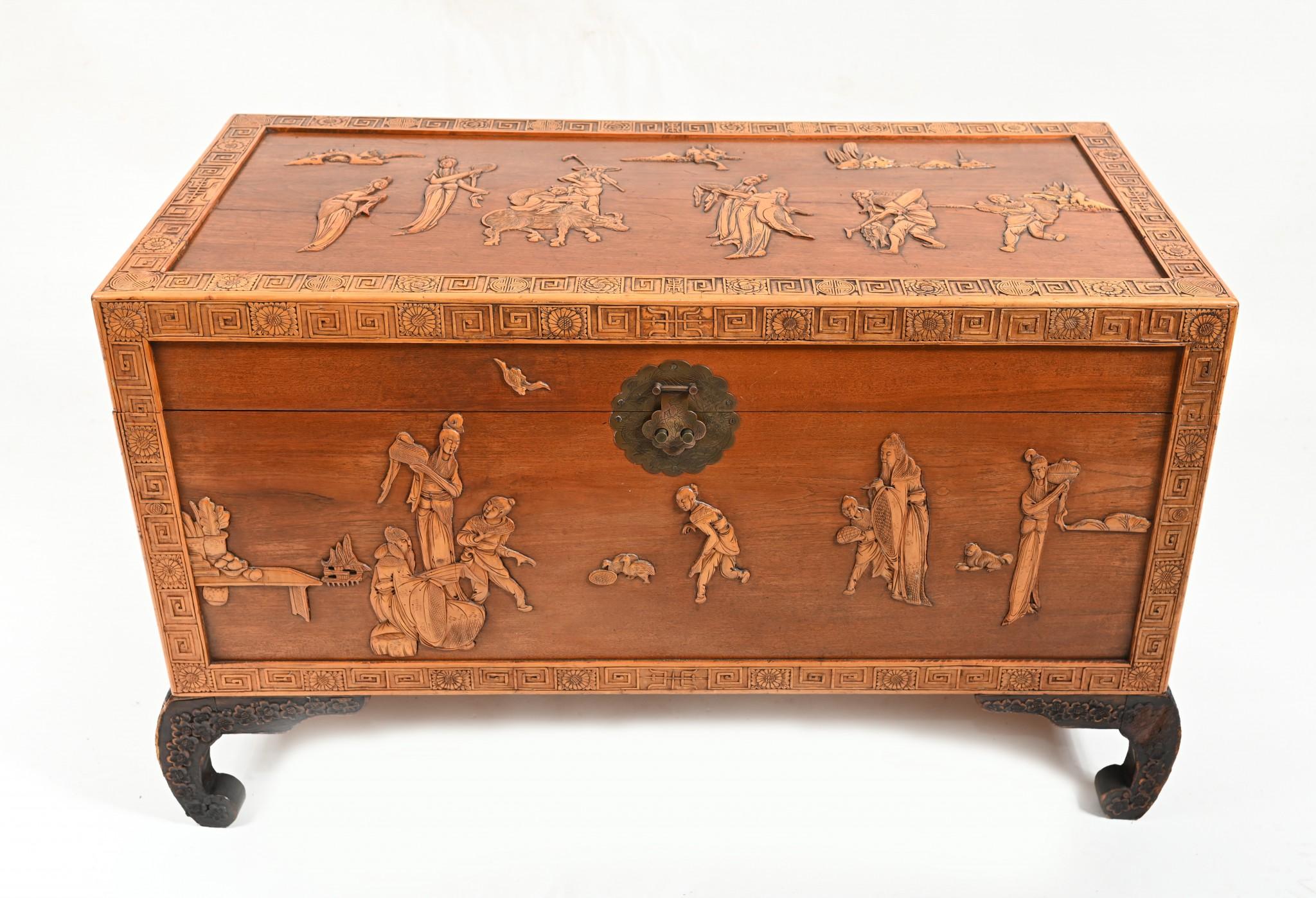 Chinese Camphor Chest Wedding Trunk Carved Figurines 1910 1