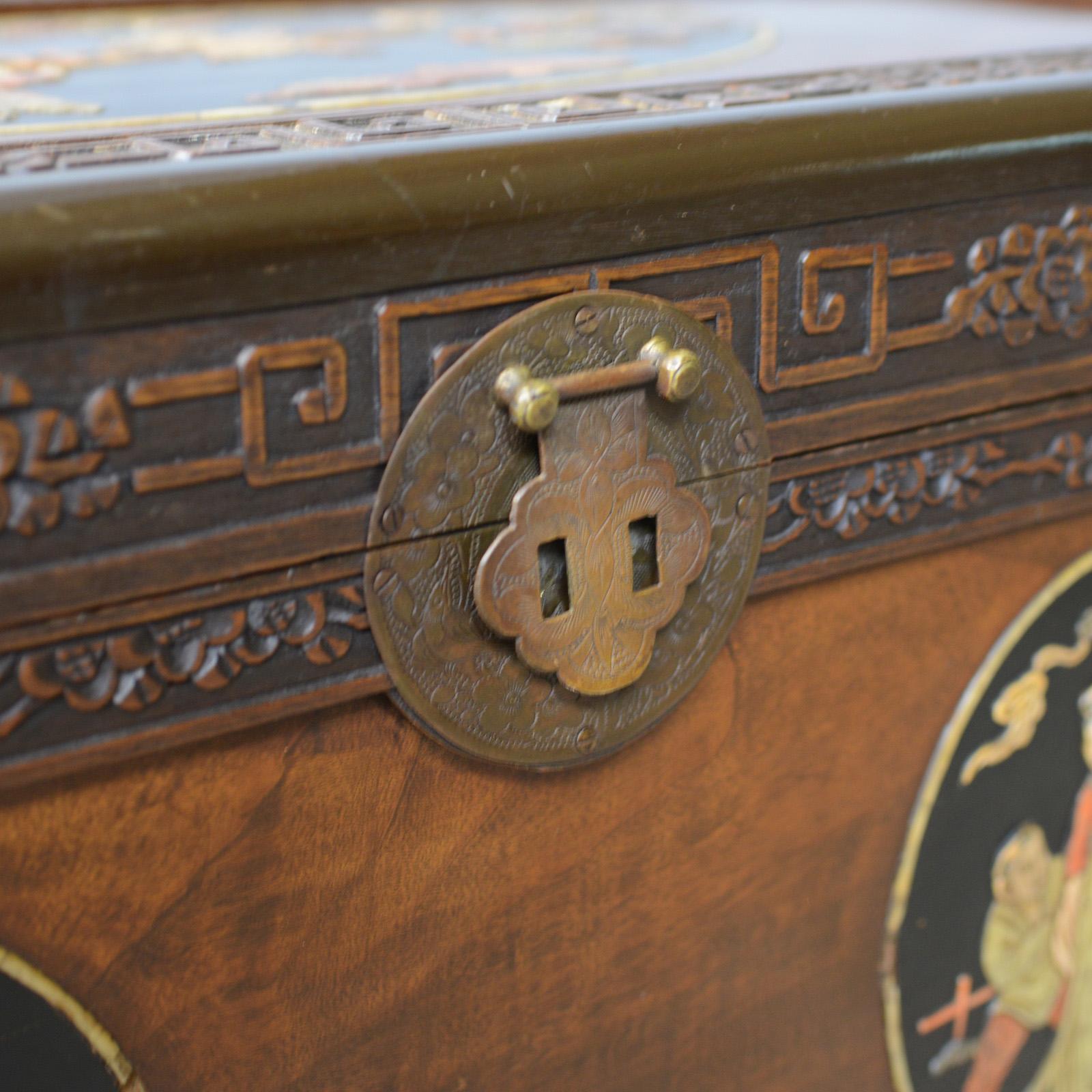 Chinese Camphorwood Chest, Oriental Inlaid Scenes, Trunk, Art Deco Period 3