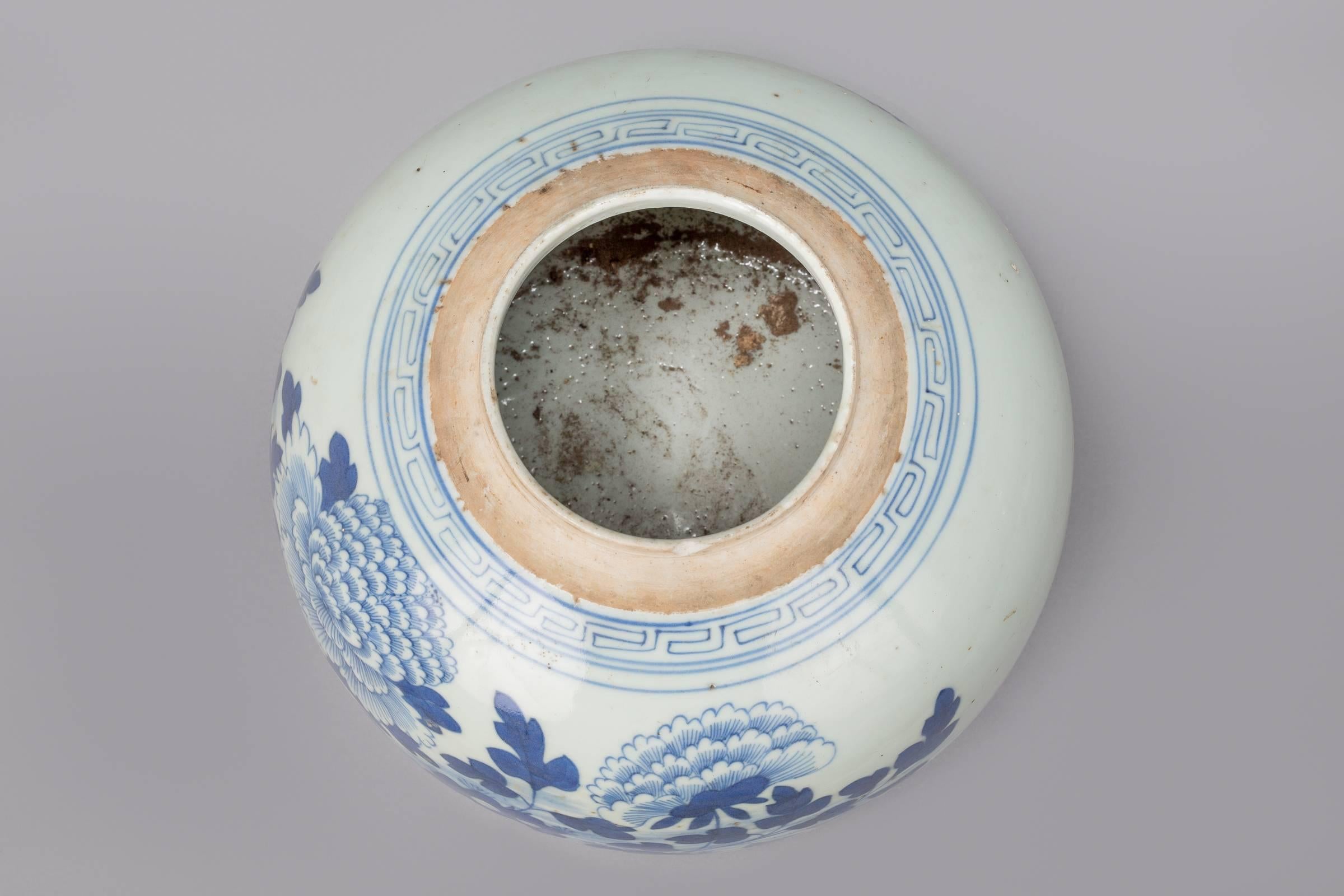 Mid-19th Century Chinese Canton Blue and White Squat Vase For Sale