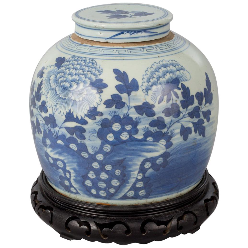 Chinese Canton Blue and White Squat Vase For Sale at 1stDibs