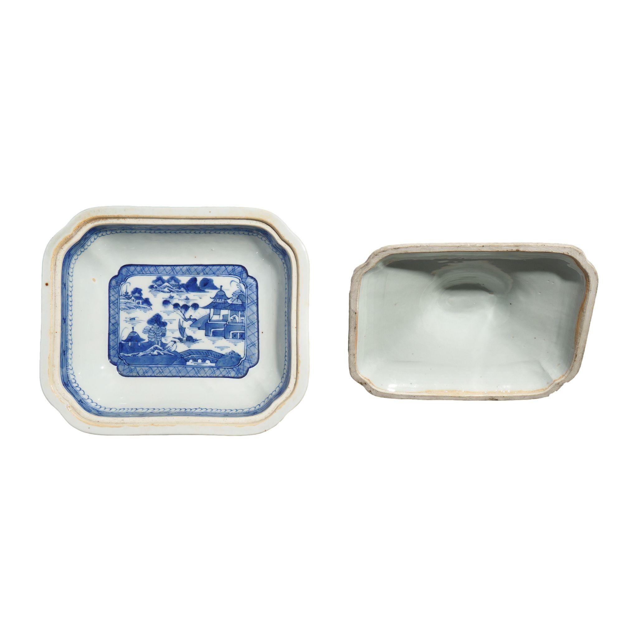 Chinese Canton covered porcelain entree dish, c. 1820-40 For Sale 11