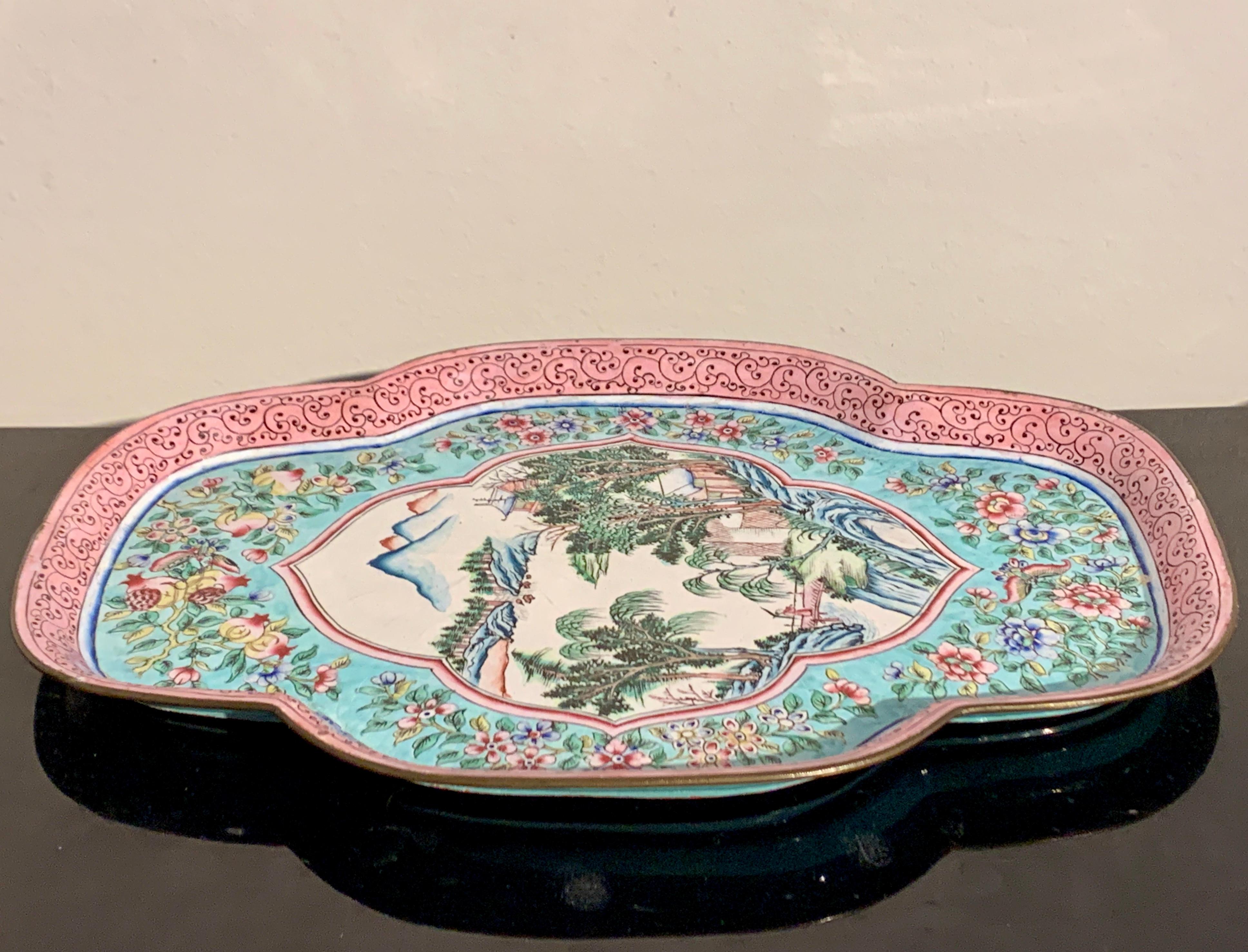 Chinese Canton Enamel Quatrefoil Tray, Republic Period, circa 1920, China For Sale 1