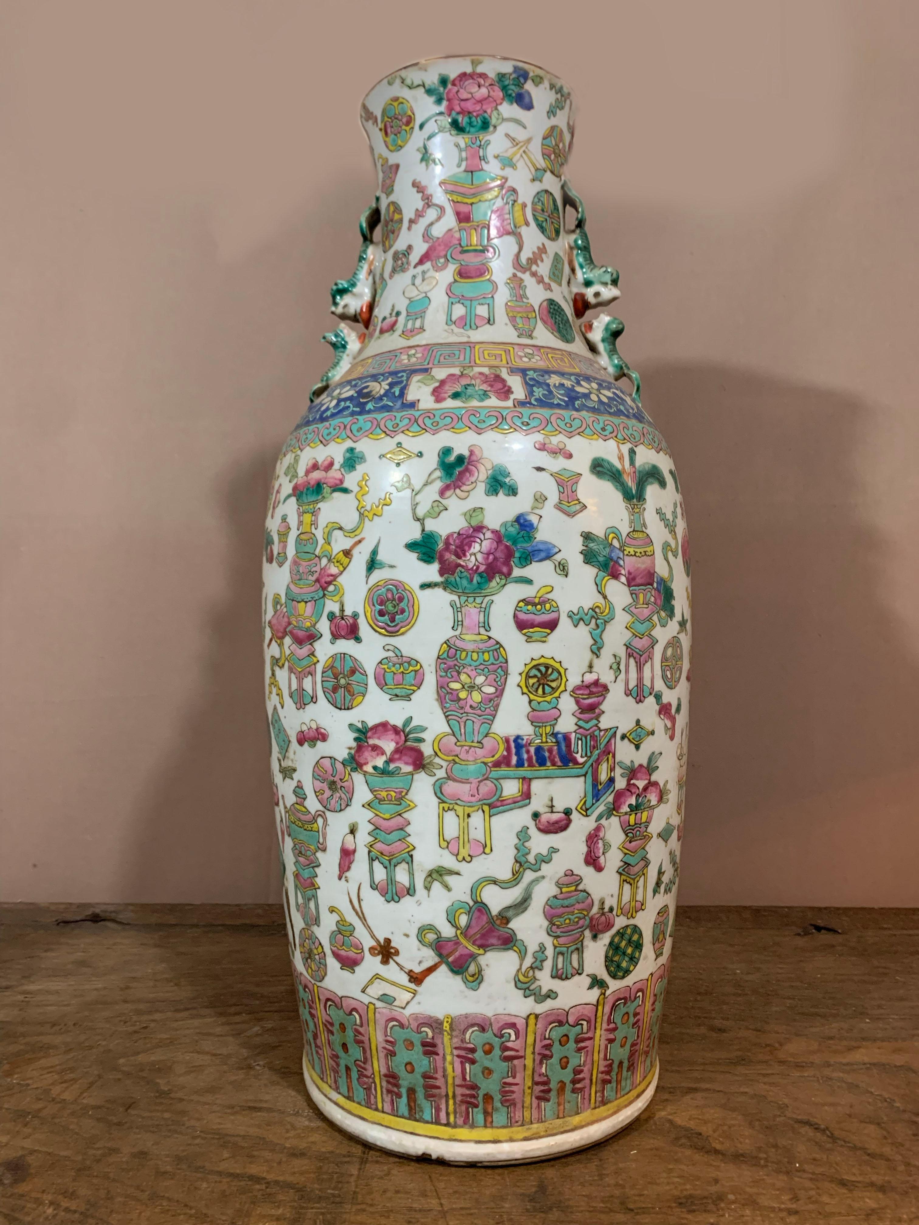 Chinese Canton Porcelain Vase, 19th Century For Sale 2