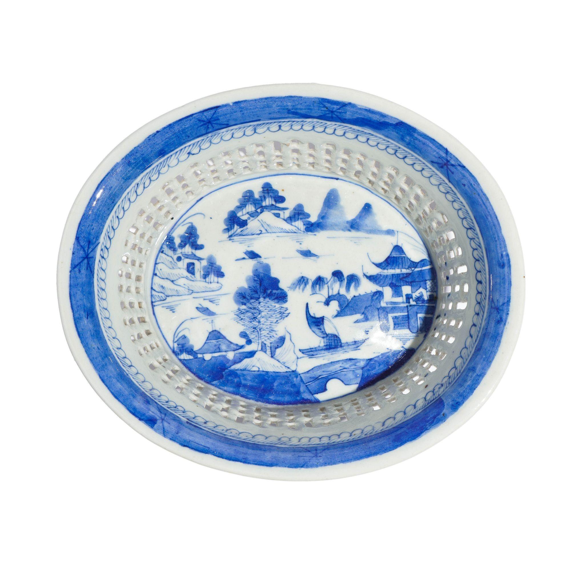 Cesta y forro de castaño reticulado chino de Cantón, c. 1820 en Bueno estado para la venta en Kenilworth, IL