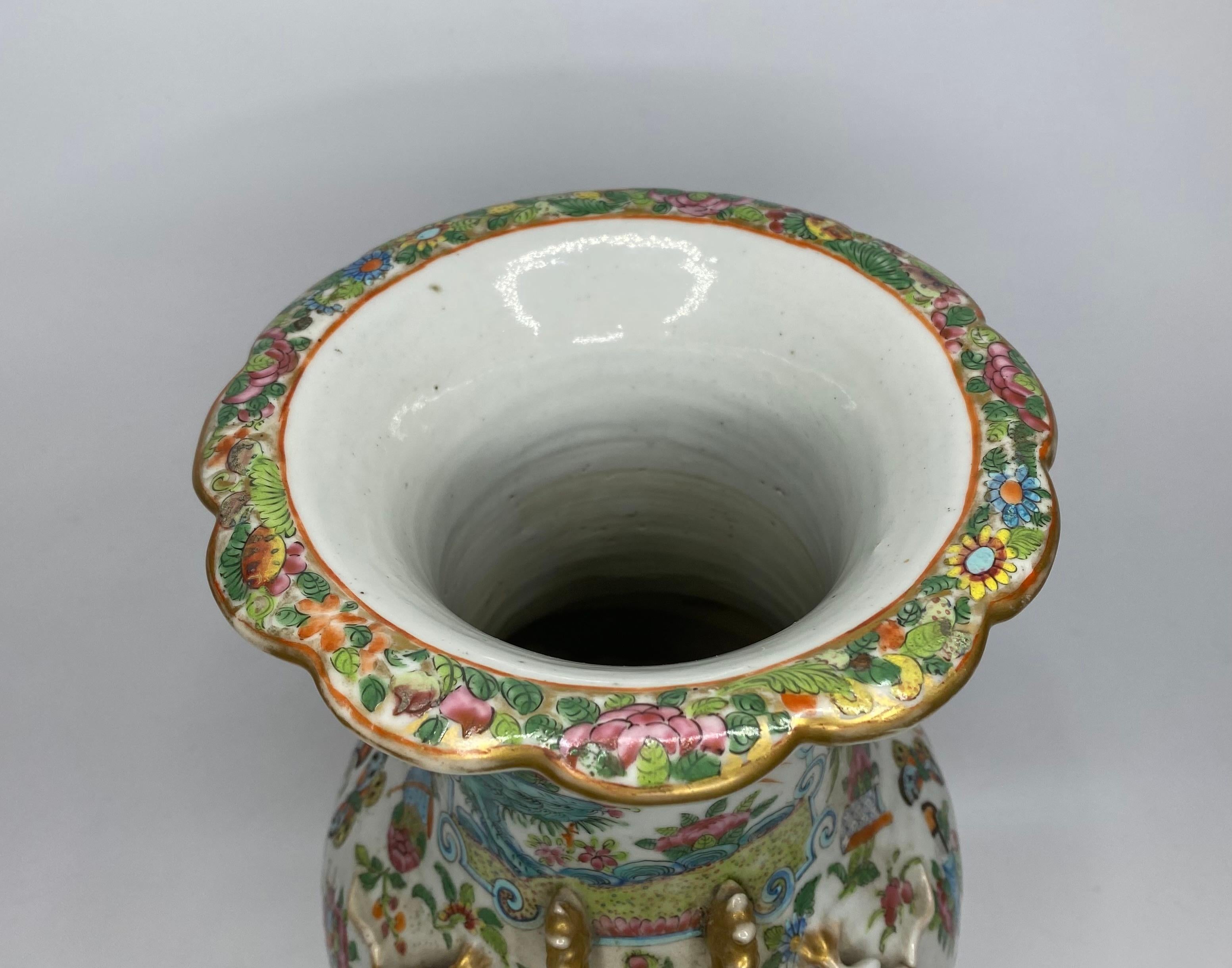 Chinese Cantonese porcelain vase, c. 1870. Qing Dynasty. 5