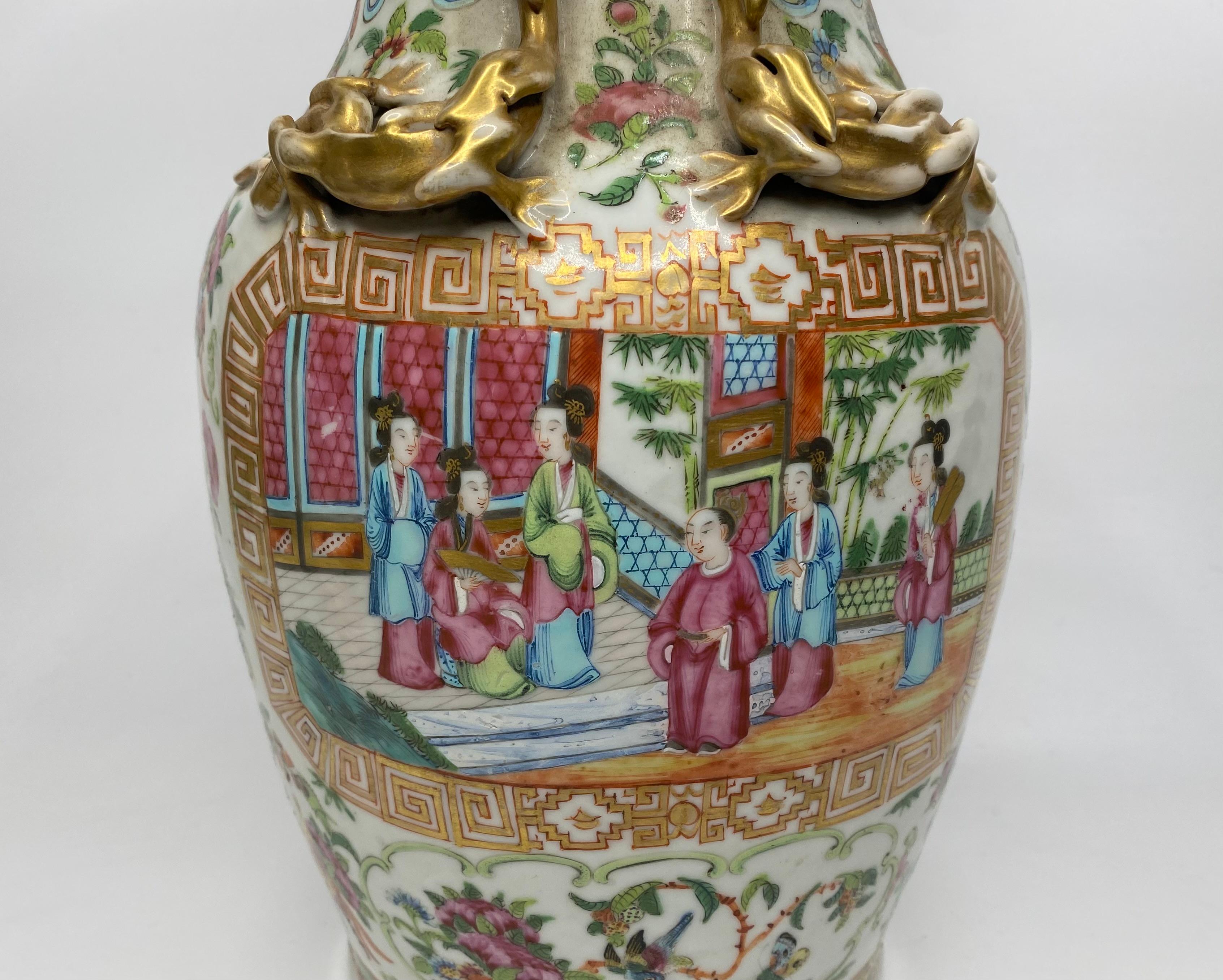 Chinese Cantonese porcelain vase, c. 1870. Qing Dynasty. 2
